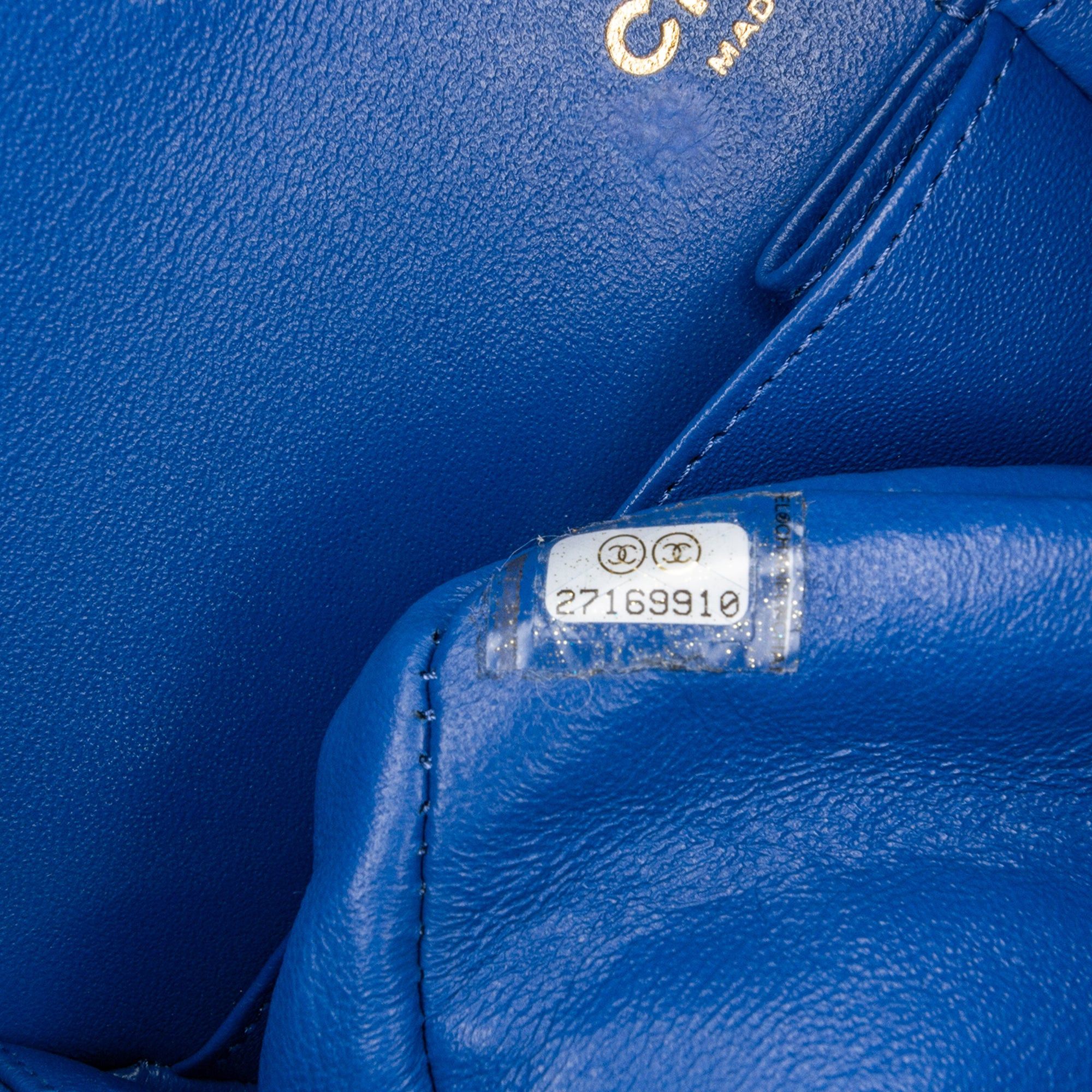 Chanel Chanel Medium Classic Chevron Lambskin Double Flap Blue Size ONE SIZE - 6 Thumbnail