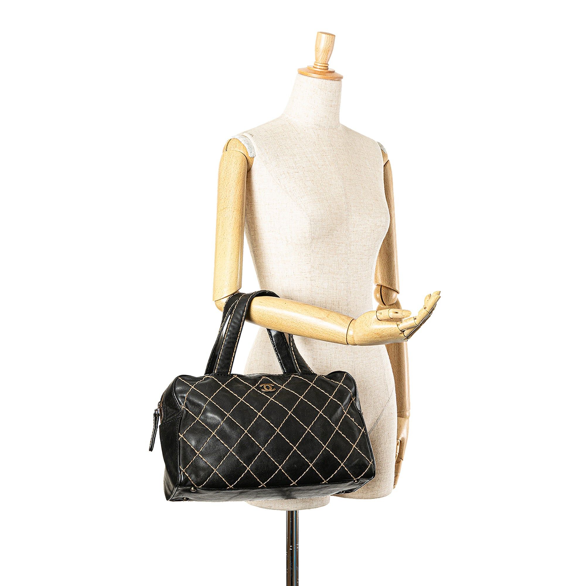 Chanel Chanel CC Wild Stitch Lambskin Handbag Black Size ONE SIZE - 8 Thumbnail