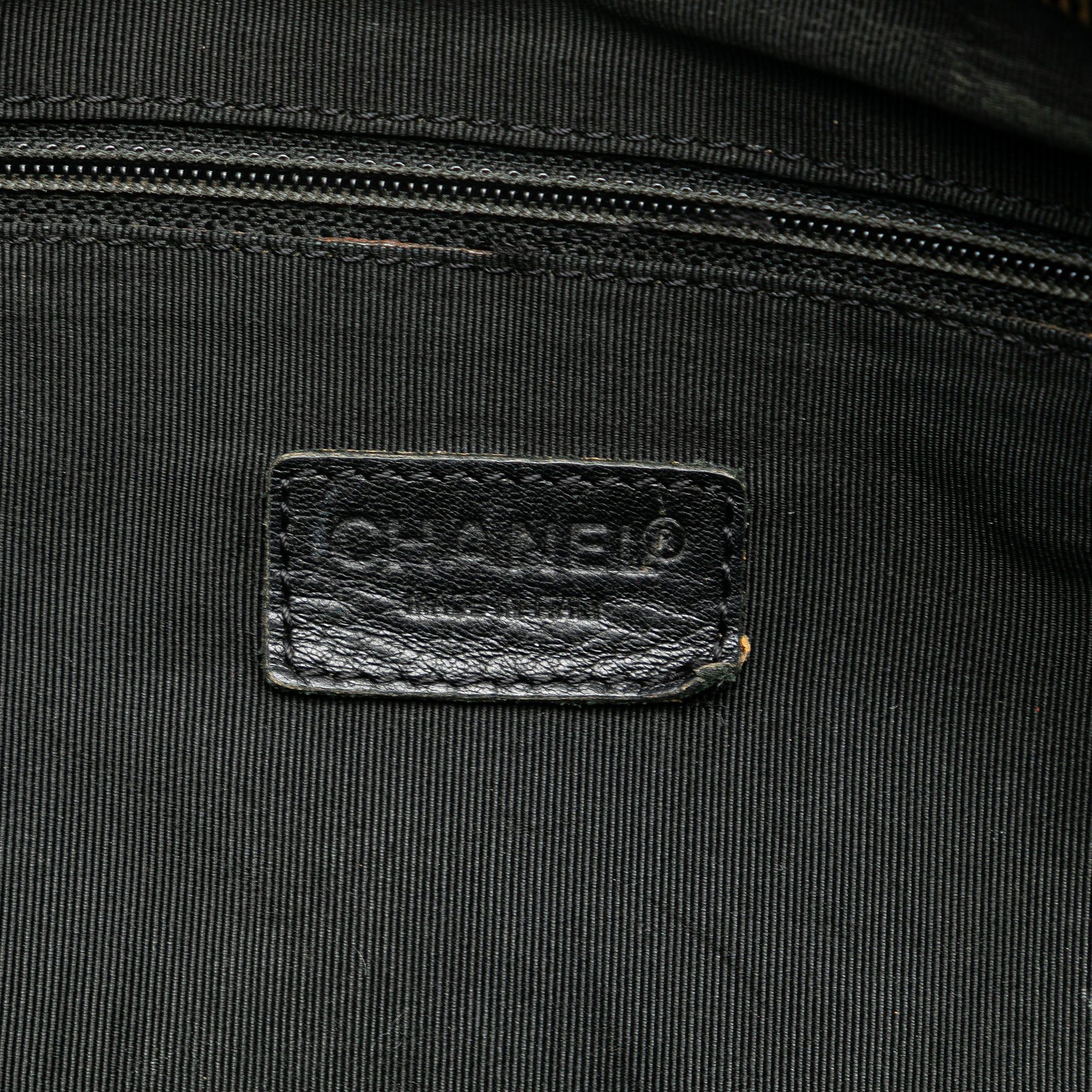 Chanel Chanel CC Wild Stitch Lambskin Handbag Black Size ONE SIZE - 5 Thumbnail
