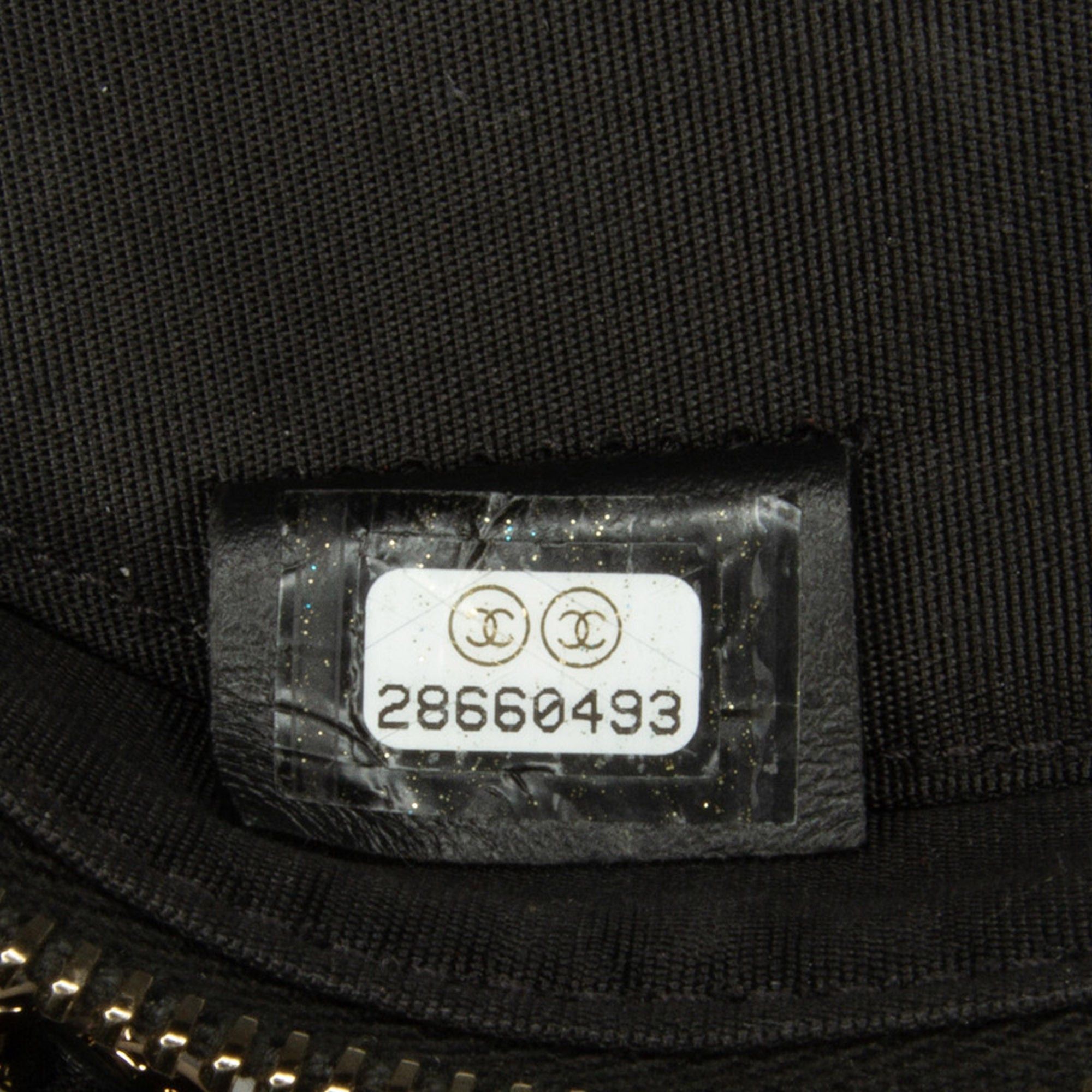 Chanel Chanel Velvet Pearl Sequin Round Crossbody Black Size ONE SIZE - 8 Thumbnail