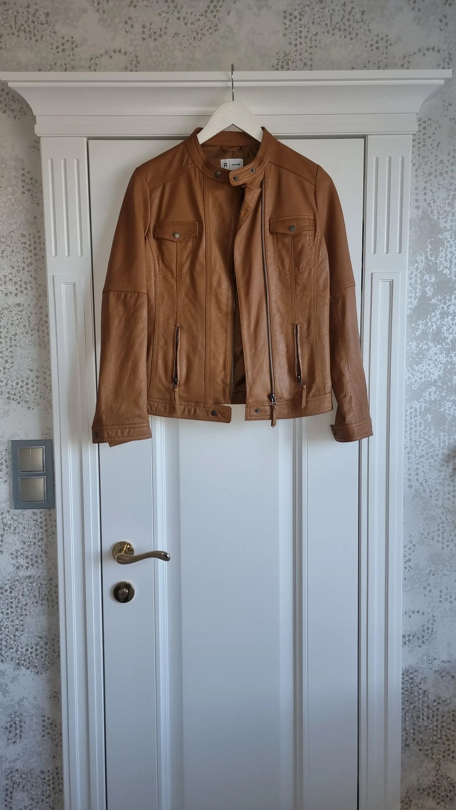 Other essentiel. LA REDOUTE Leather Jacket Size XS / US 0-2 / IT 36-38 - 4 Thumbnail