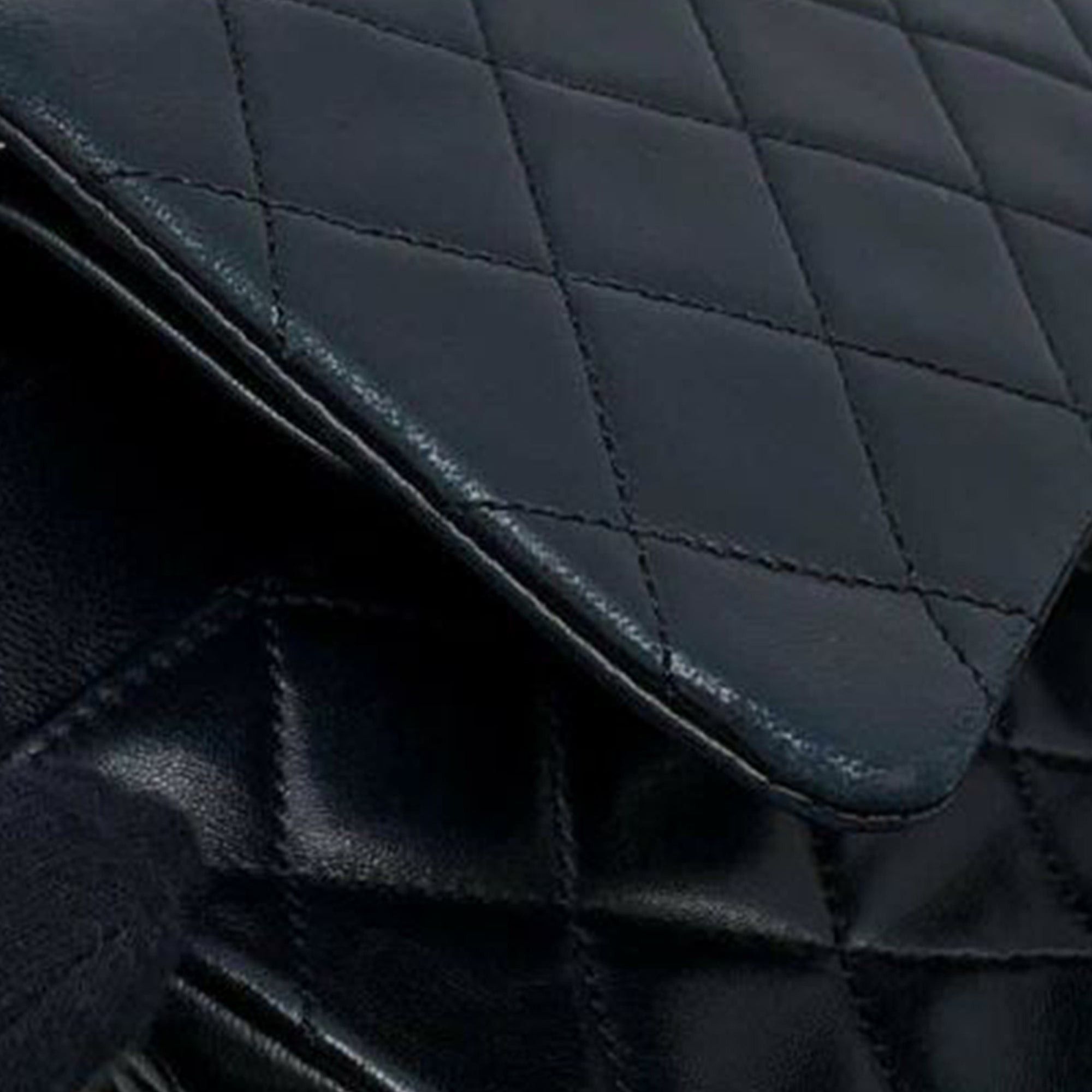 Chanel Chanel Medium Classic Lambskin Double Flap Black Size ONE SIZE - 9 Thumbnail