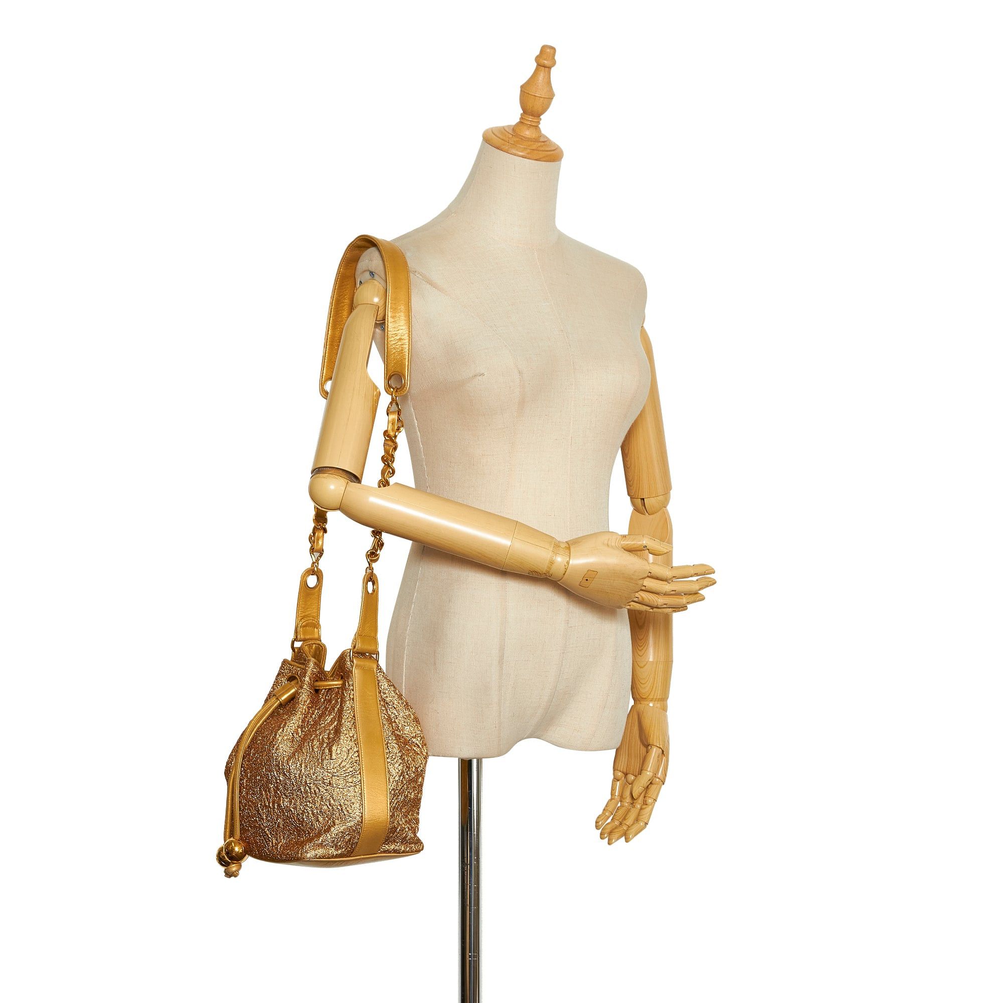 Chanel Chanel Brocade Bucket Bag Gold Size ONE SIZE - 14 Thumbnail