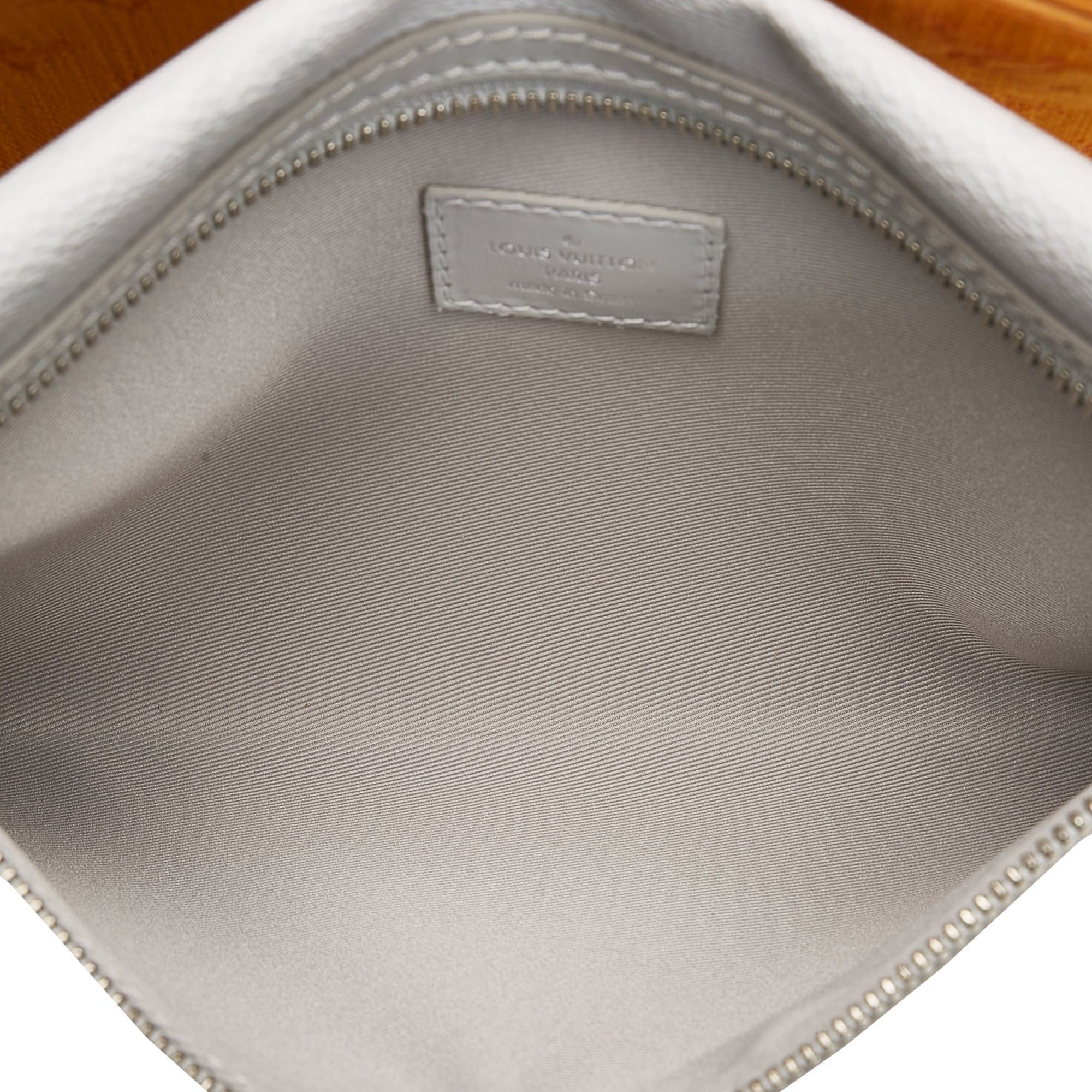 Louis Vuitton Louis Vuitton Monogram Antartica Double Flat Messenger Gray Size ONE SIZE - 5 Thumbnail