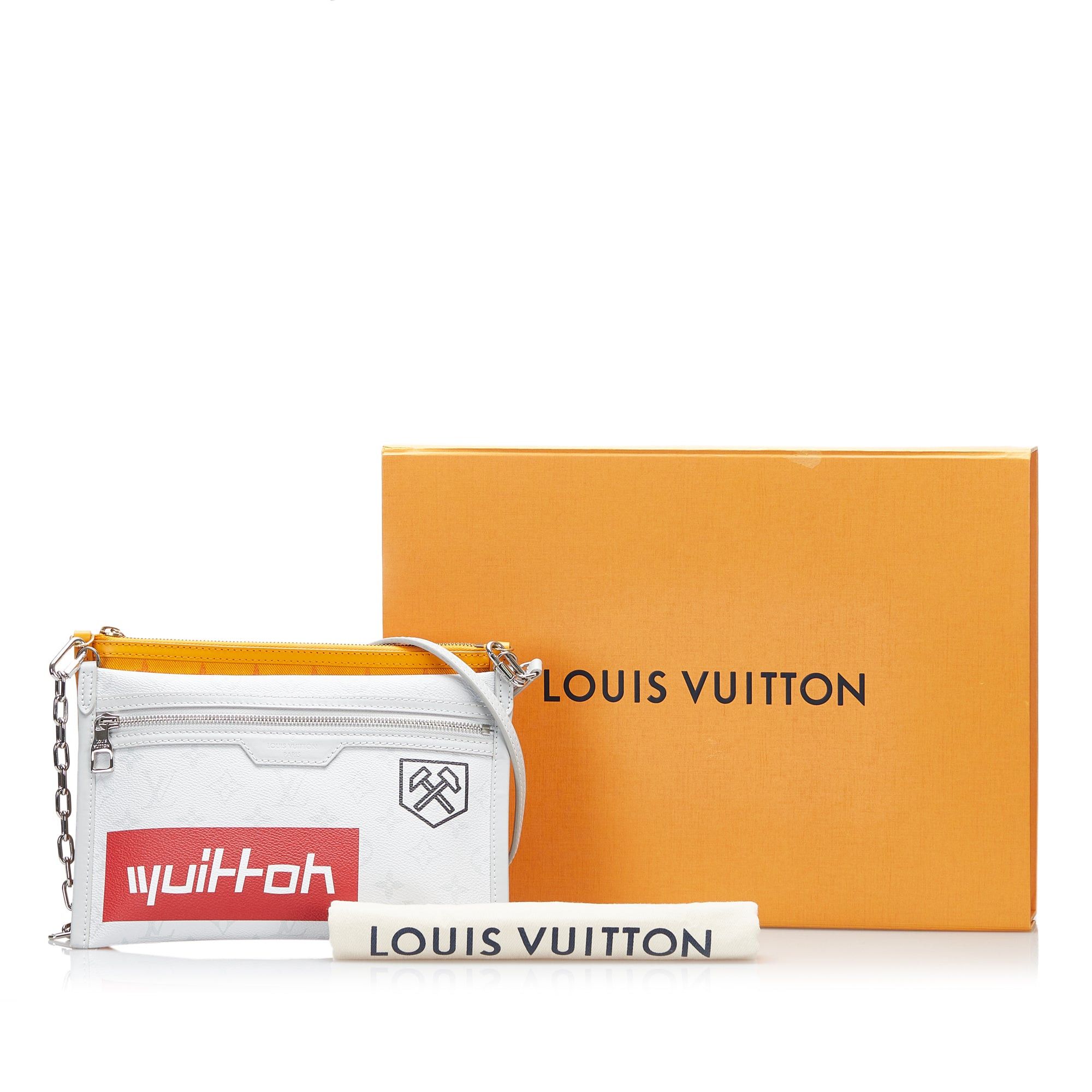 Louis Vuitton Louis Vuitton Monogram Antartica Double Flat Messenger Gray Size ONE SIZE - 12 Thumbnail