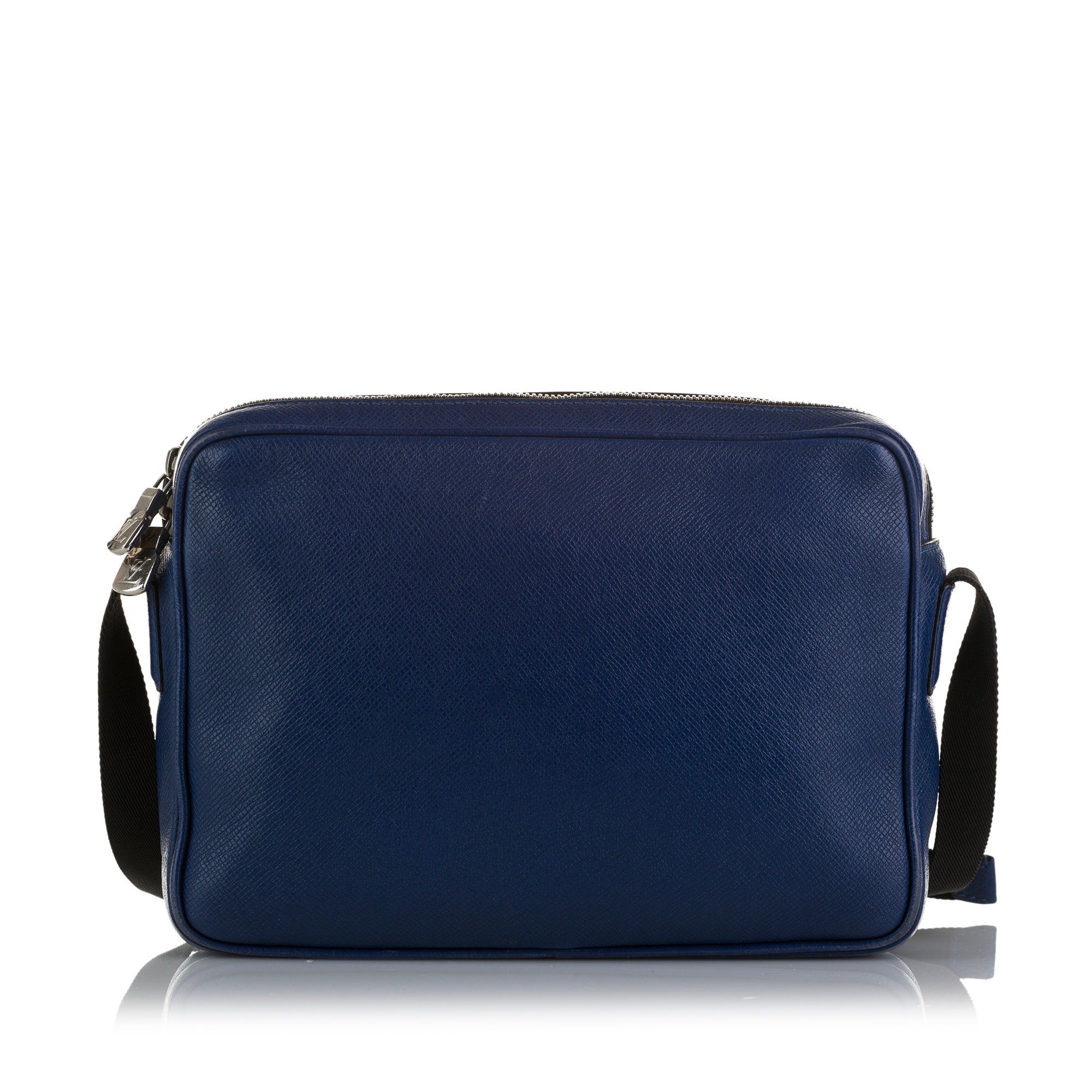 Louis Vuitton Louis Vuitton Taiga Outdoor Messenger PM Blue Size ONE SIZE - 3 Thumbnail