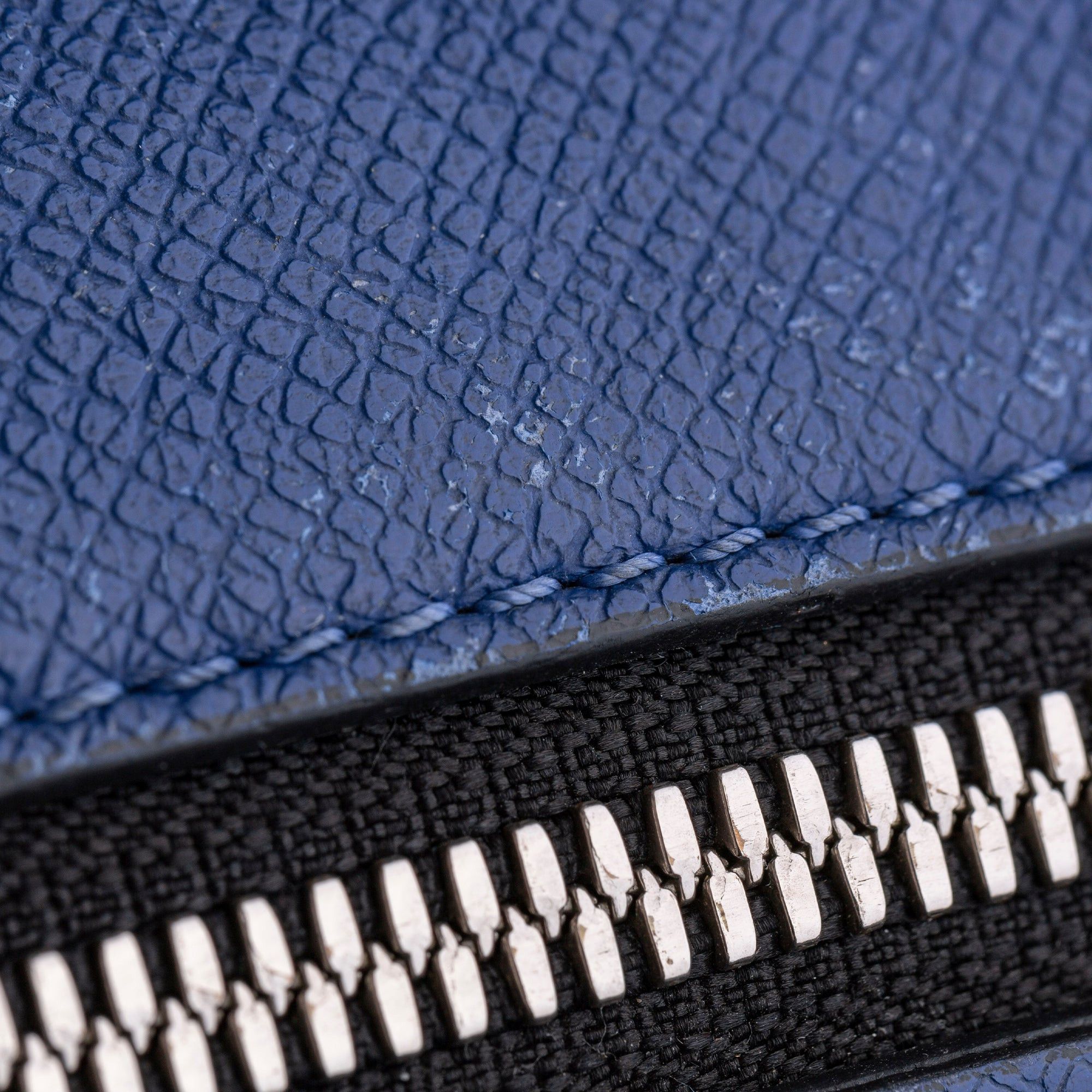 Louis Vuitton Louis Vuitton Taiga Outdoor Messenger PM Blue Size ONE SIZE - 13 Thumbnail