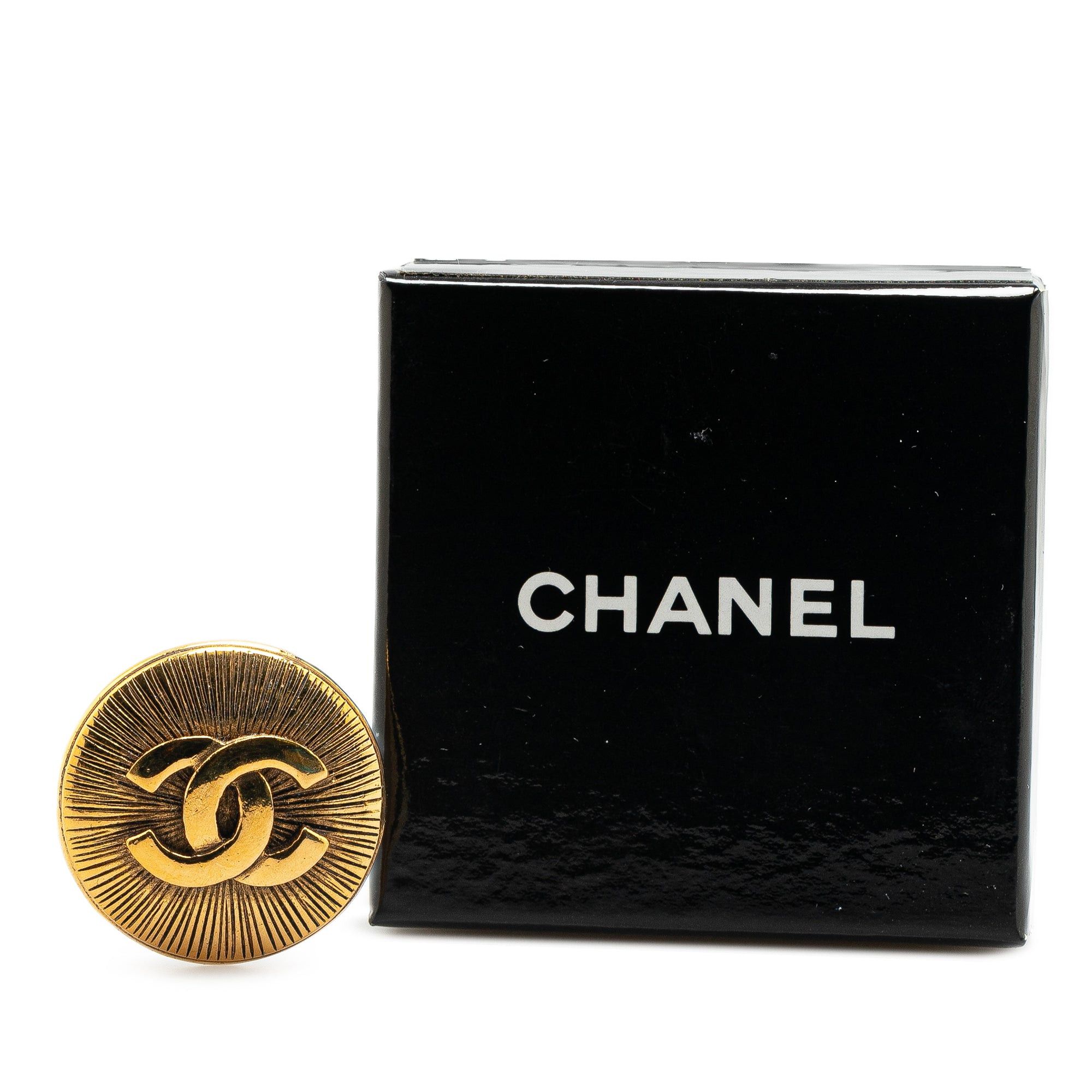Chanel Chanel Gold Plated CC Round Brooch Gold Size ONE SIZE - 4 Thumbnail