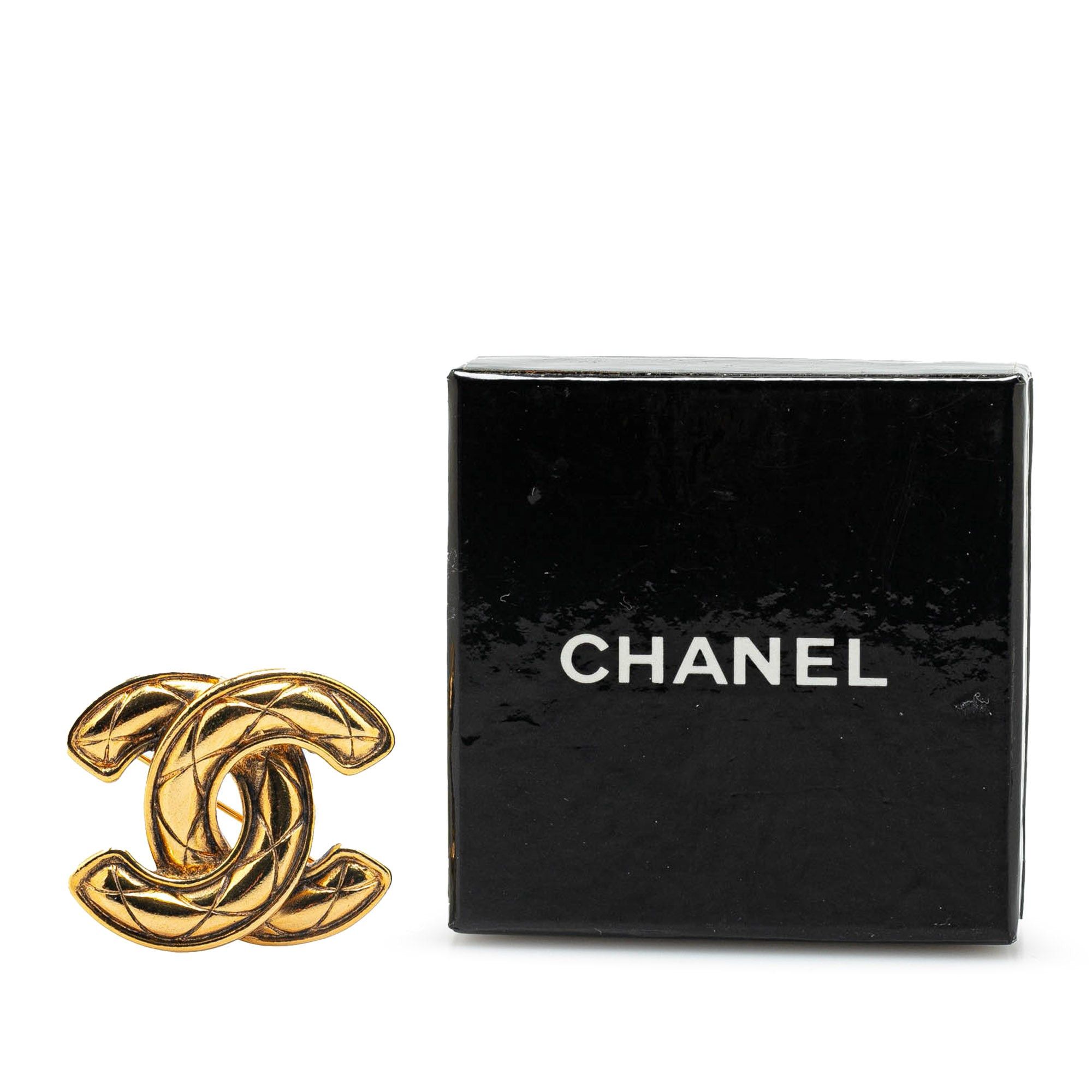 Chanel Chanel Gold Plated CC Quilted Brooch Gold Size ONE SIZE - 6 Thumbnail