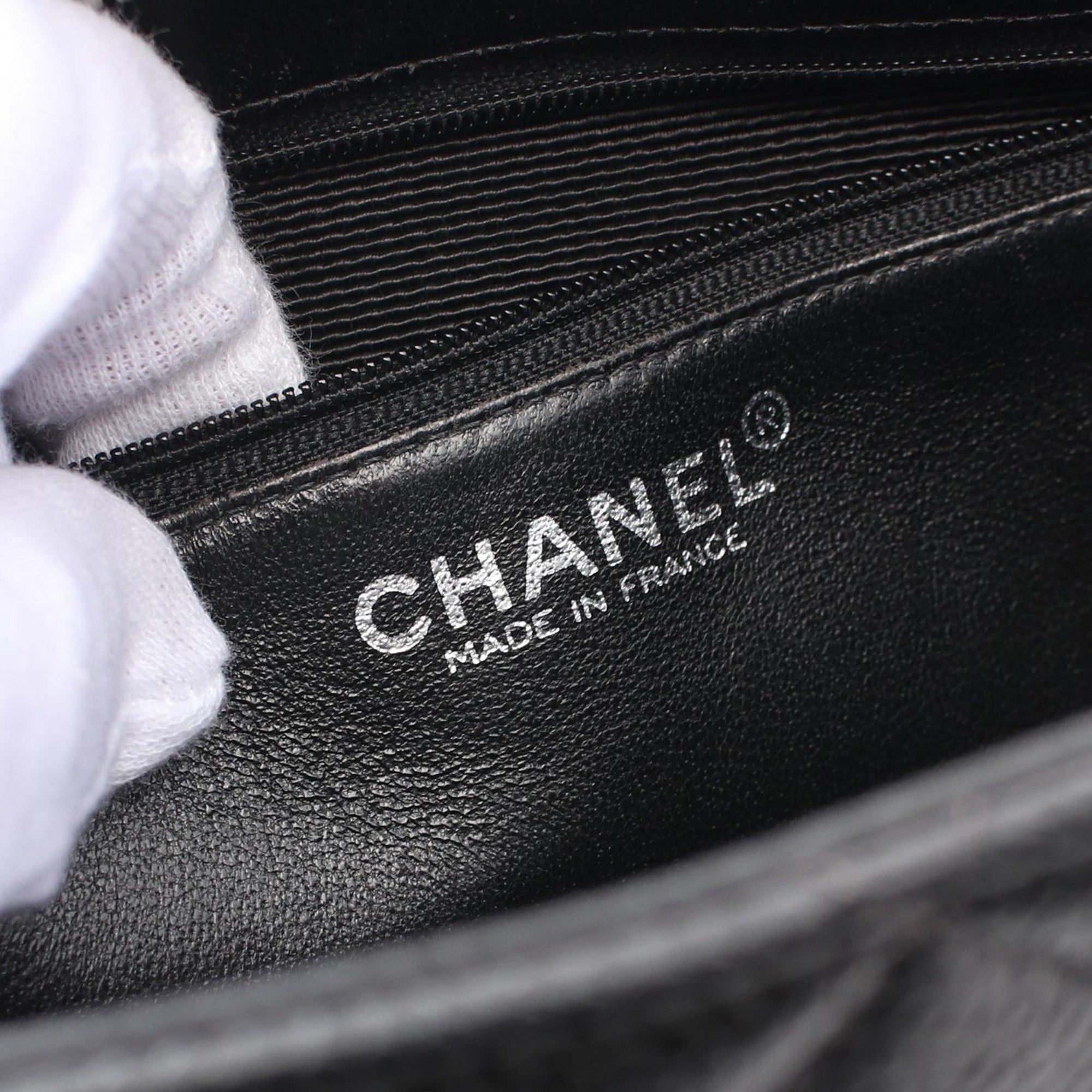 Chanel Chanel Caviar Medallion Tote Black Size ONE SIZE - 5 Thumbnail