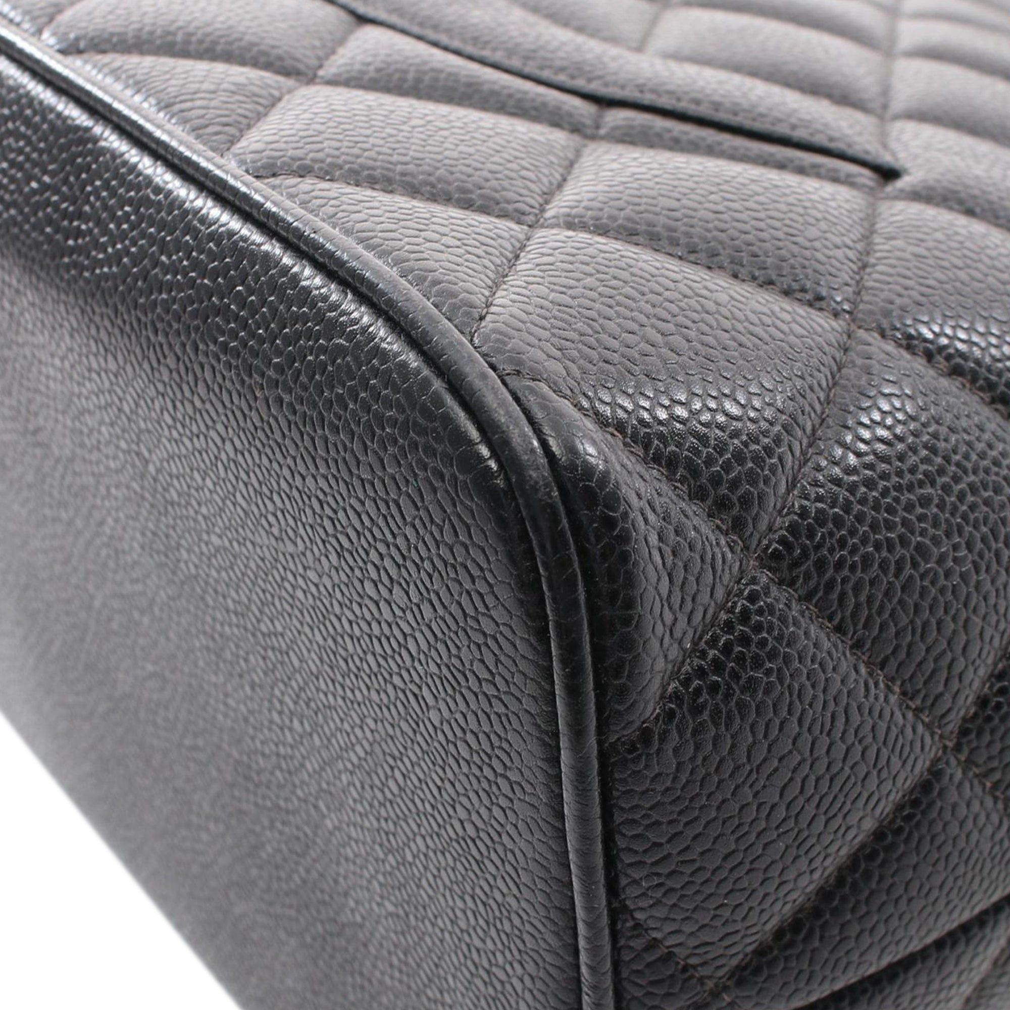 Chanel Chanel Caviar Medallion Tote Black Size ONE SIZE - 10 Thumbnail
