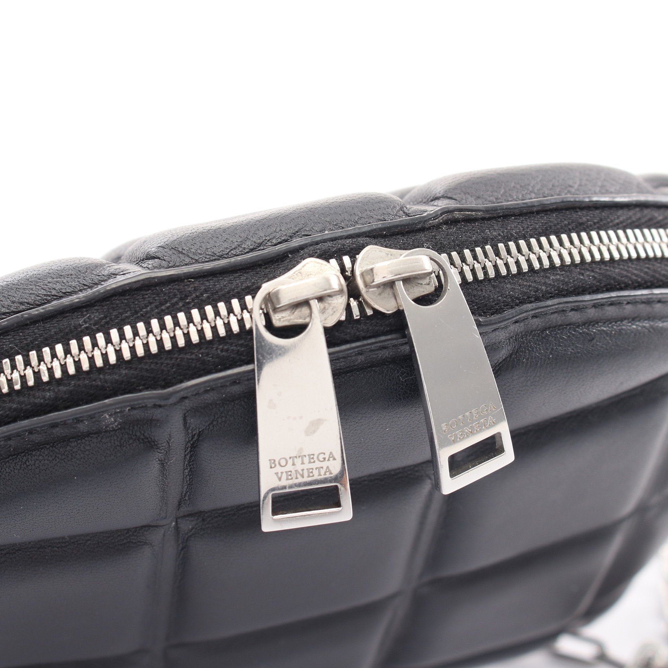 Bottega Veneta Bottega Veneta Padet Half Moon Chain Shoulder Bag Leather Black Size ONE SIZE - 8 Thumbnail