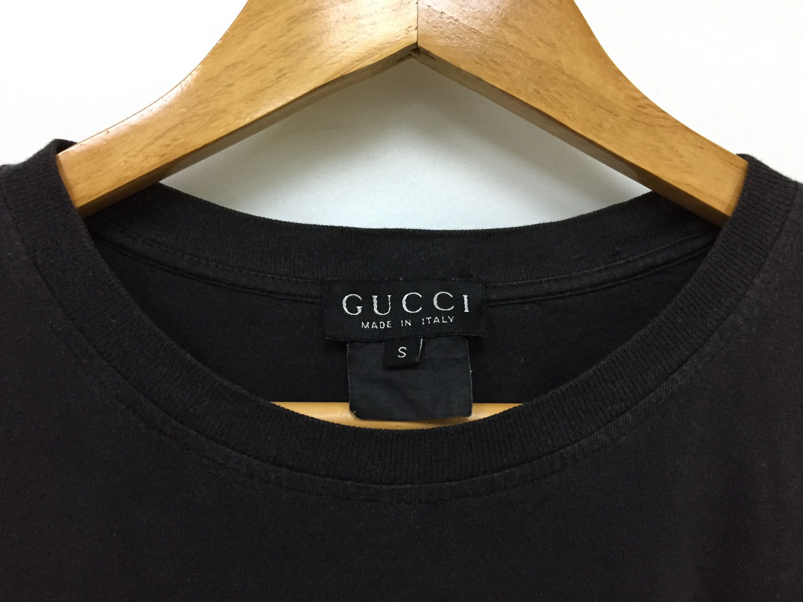 Gucci 2000s Medieval knight embroidered Classic logo tee Size US S / EU 44-46 / 1 - 5 Thumbnail