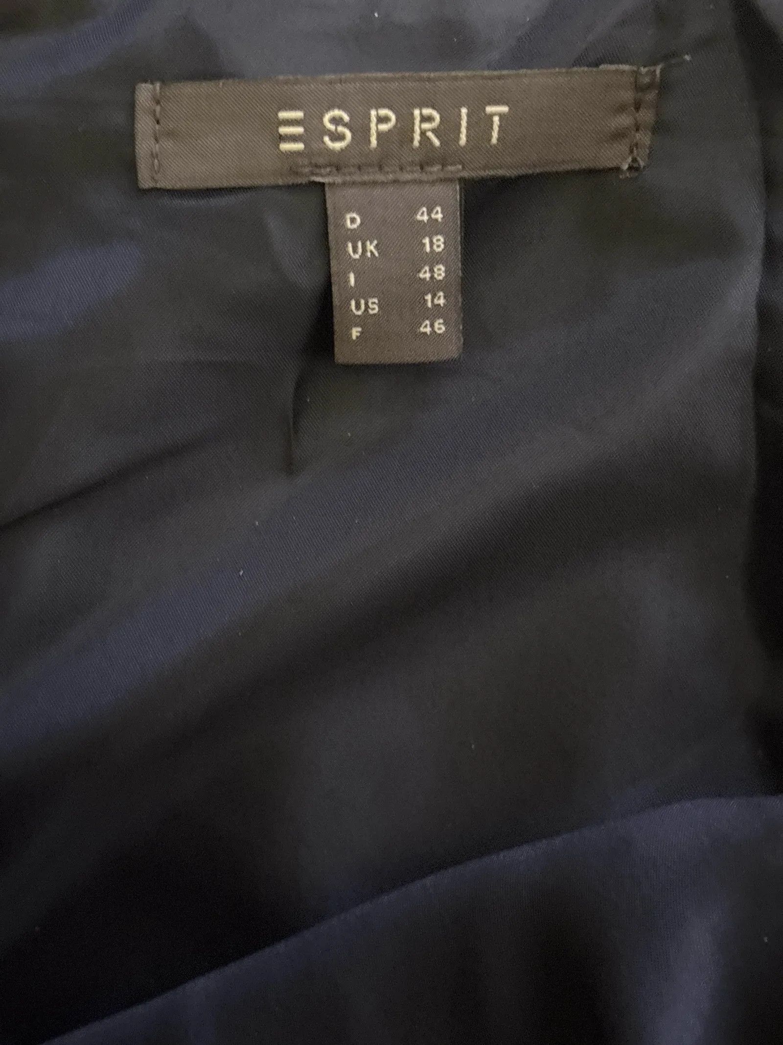 Esprit Esprit Skirt Size 32" / US 10 / IT 46 - 2 Thumbnail