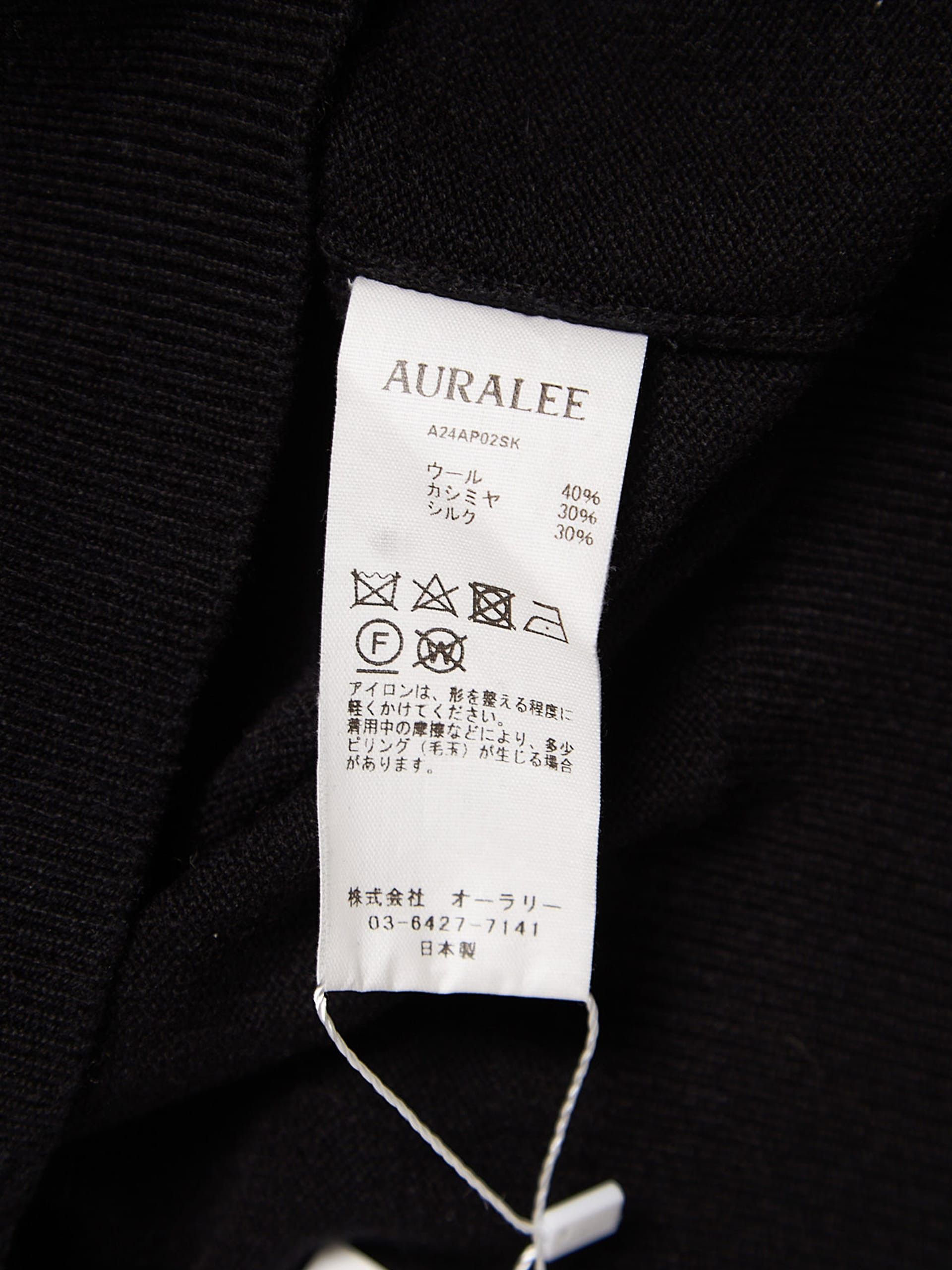 Auralee Black V-Neck Classic Wool Polo Size US XL / EU 56 / 4 - 4 Thumbnail