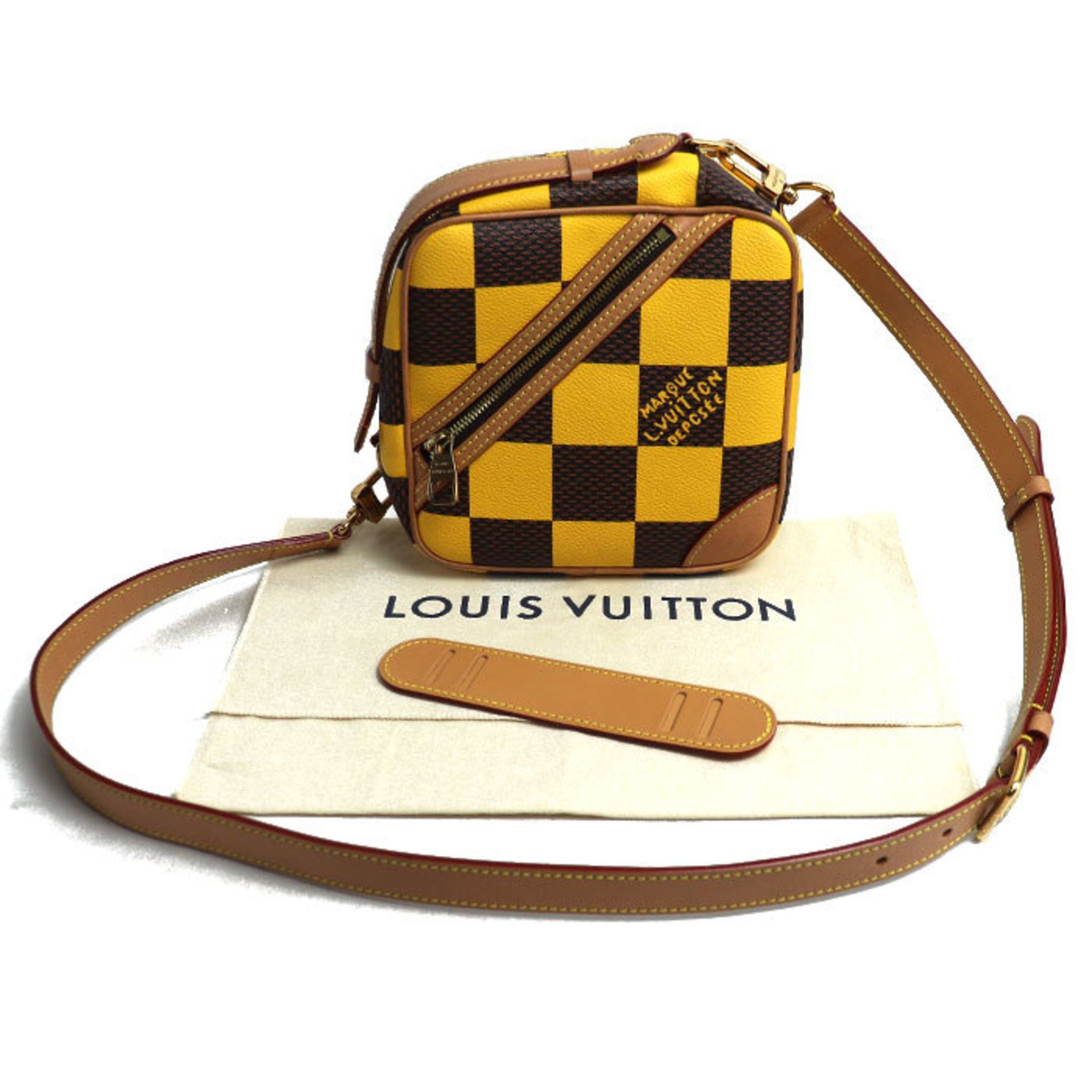 Louis Vuitton Louis Vuitton Chess shoulder Size ONE SIZE - 8 Thumbnail