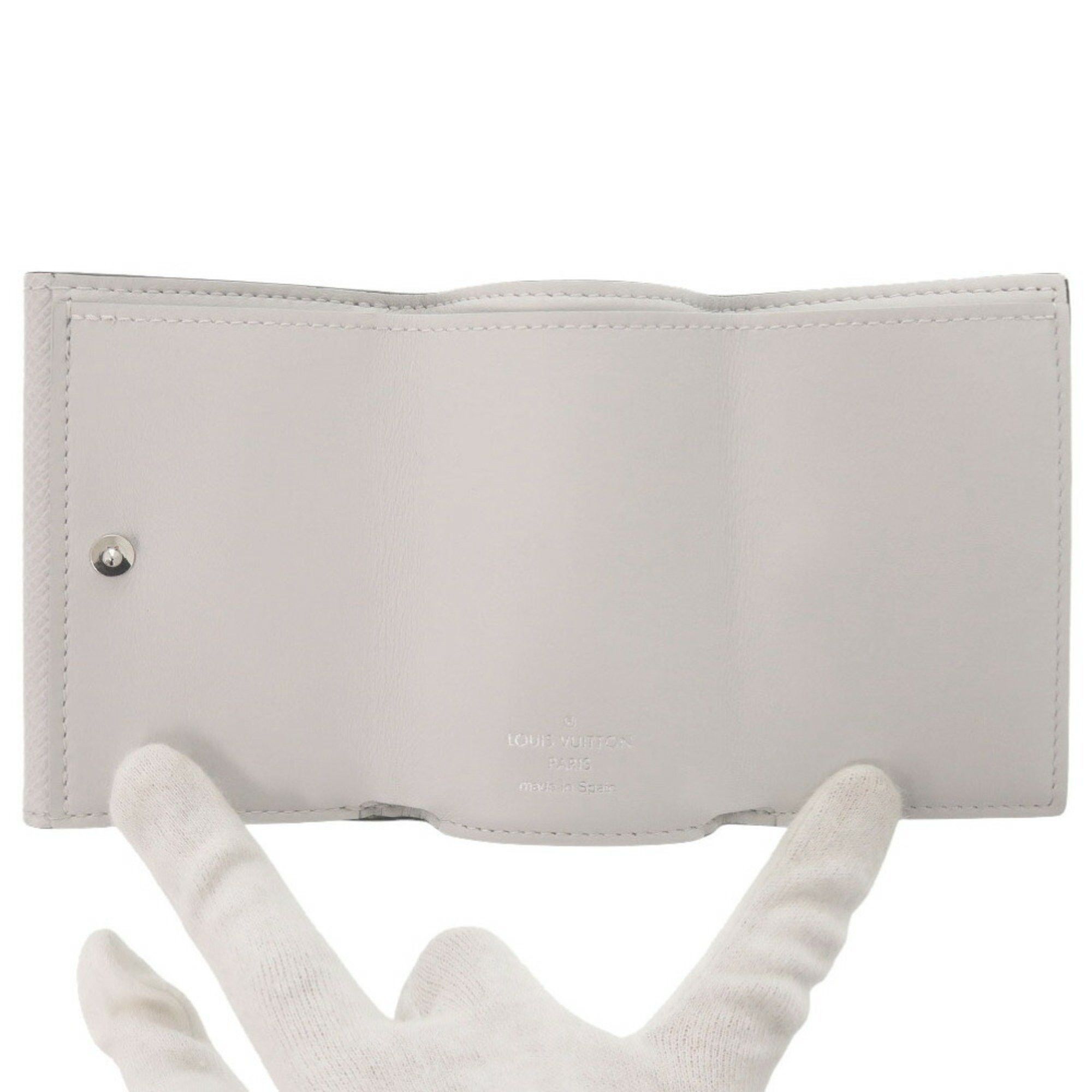 Louis Vuitton Louis Vuitton Taiga Rama Discovery Compact Wallet Monogram M67621 Leather White Tri-fold LV 0837LOUIS VUITTON Size ONE SIZE - 6 Thumbnail