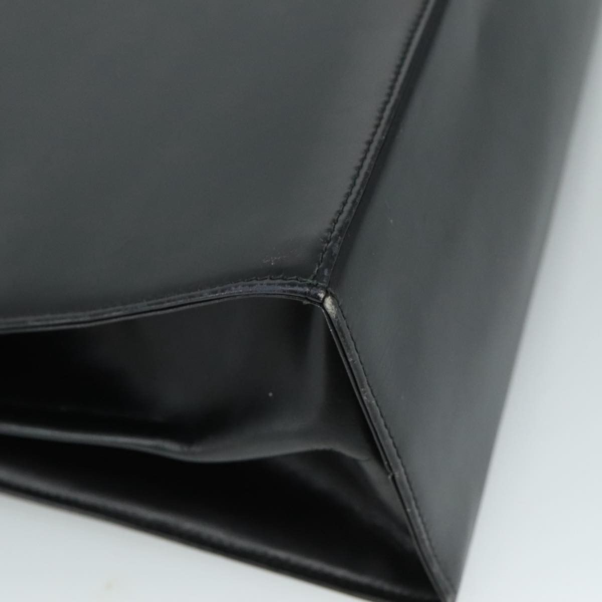 Salvatore Ferragamo Gancini Black Leather Handbag (Pre-Owned) Size ONE SIZE - 9 Thumbnail