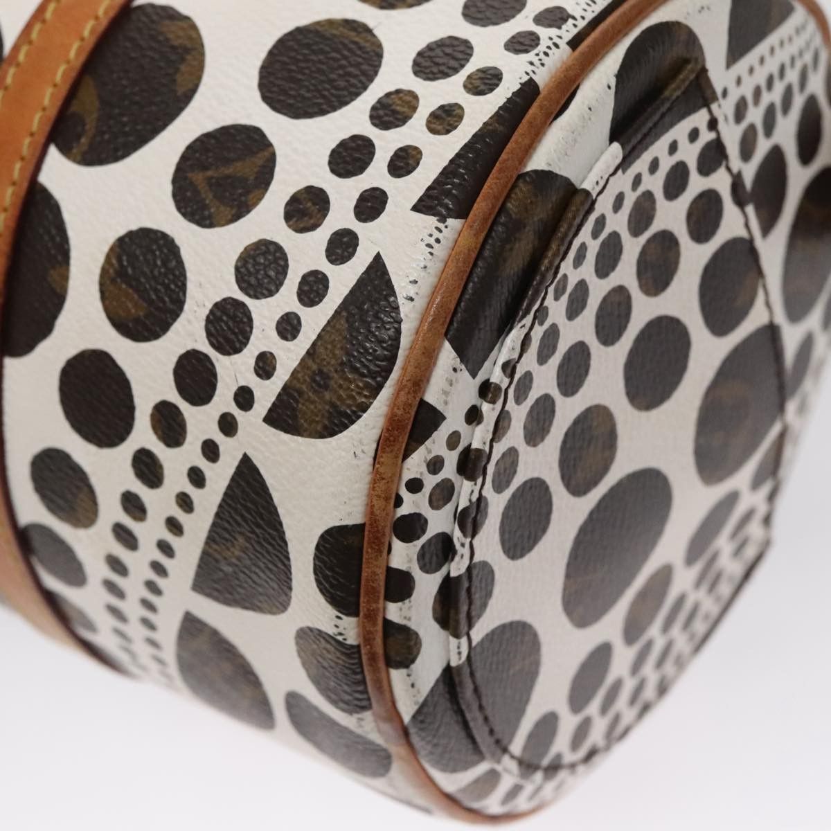 Louis Vuitton Papillon 30 White Canvas Handbag (Pre-Owned) Size ONE SIZE - 11 Thumbnail