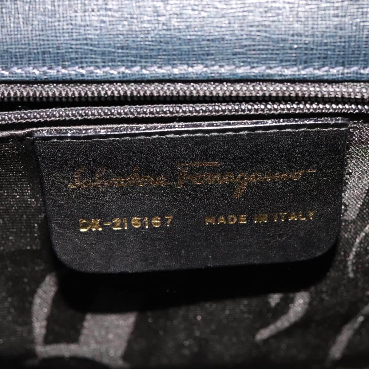 Salvatore Ferragamo Gancini Black Leather Handbag (Pre-Owned) Size ONE SIZE - 13 Thumbnail
