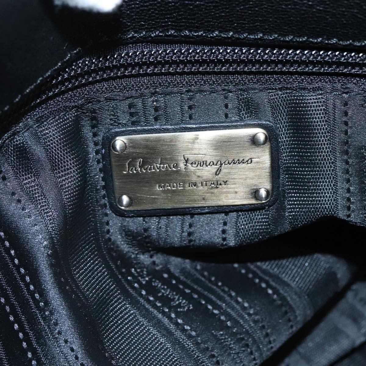Salvatore Ferragamo Black Leather Handbag (Pre-Owned) Size ONE SIZE - 13 Thumbnail