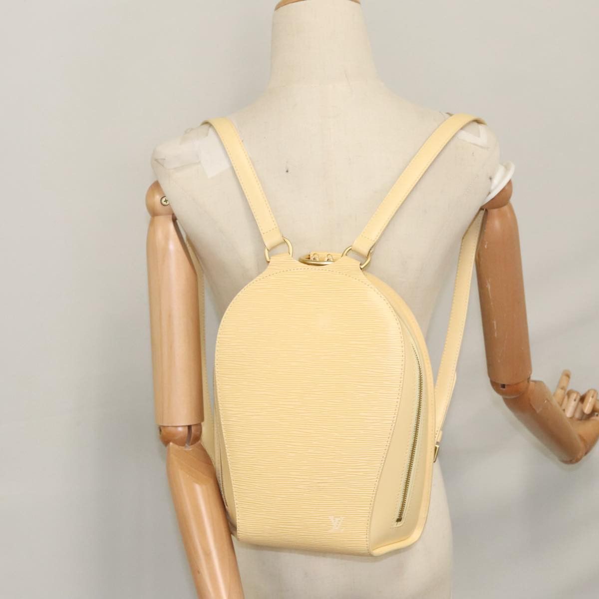 Louis Vuitton Mabillon Beige Leather Backpack Bag (Pre-Owned) Size ONE SIZE - 20 Thumbnail