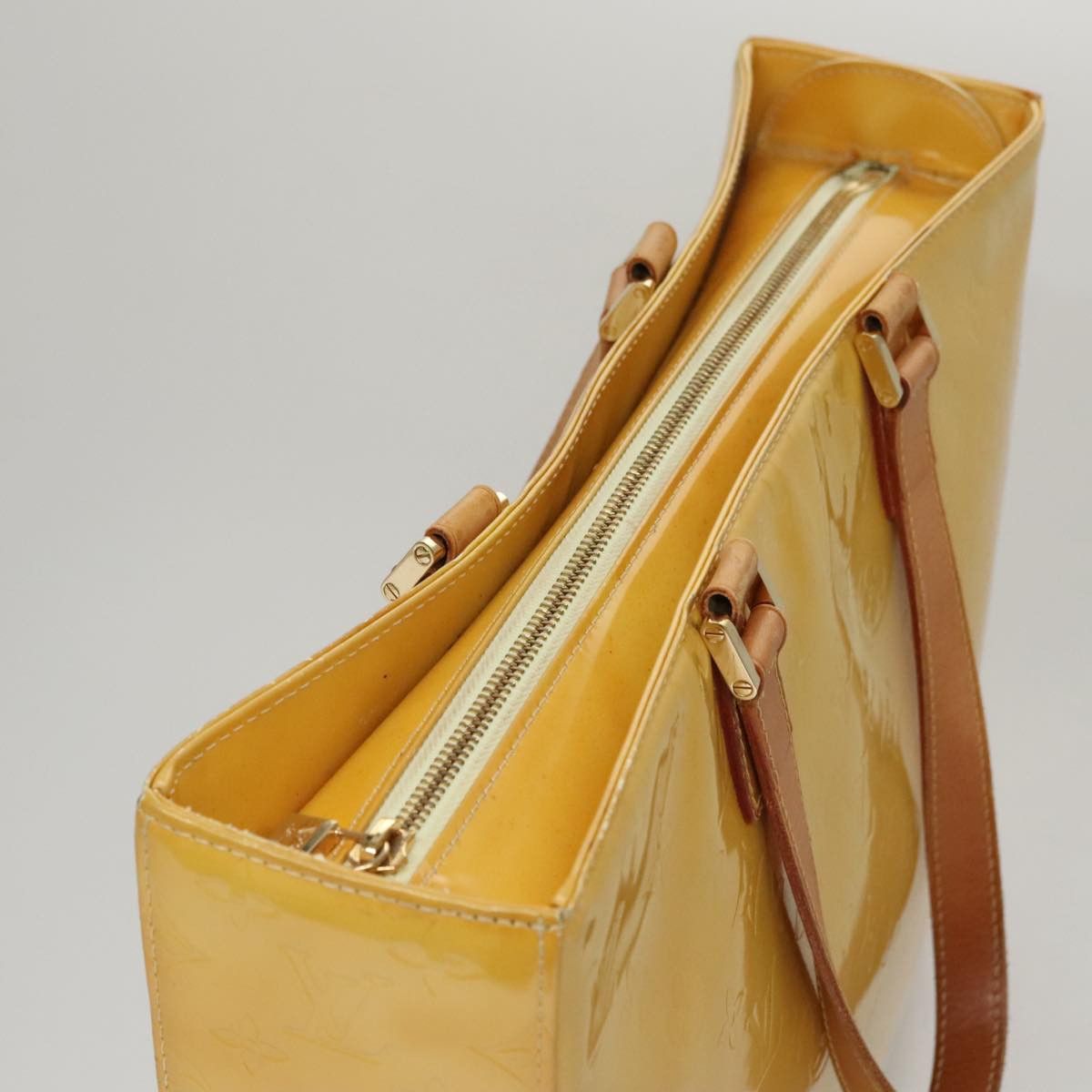 Louis Vuitton Columbus Yellow Patent Leather Tote Bag (Pre-Owned) Size ONE SIZE - 13 Thumbnail