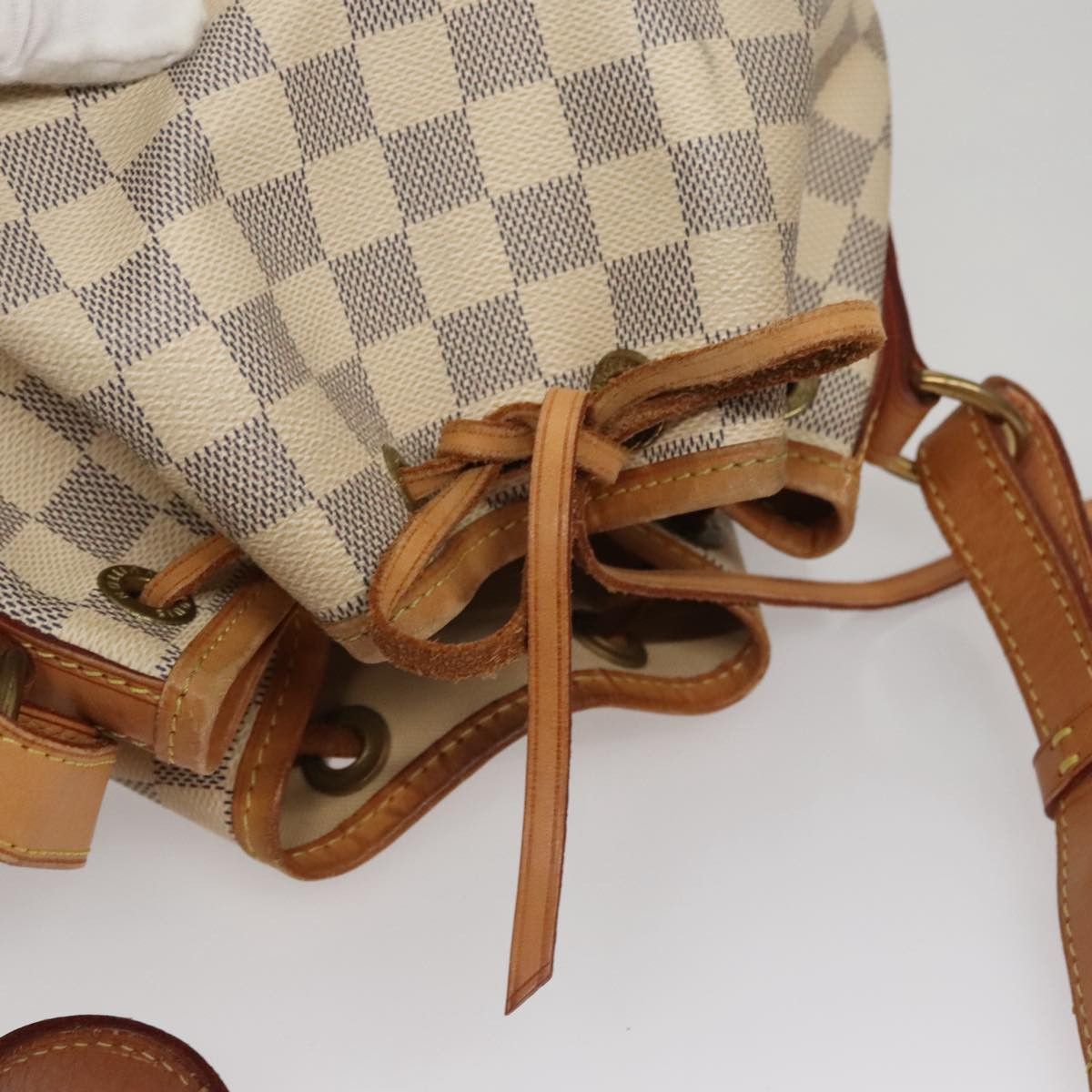 Louis Vuitton Noé White Canvas Shoulder Bag (Pre-Owned) Size ONE SIZE - 14 Thumbnail