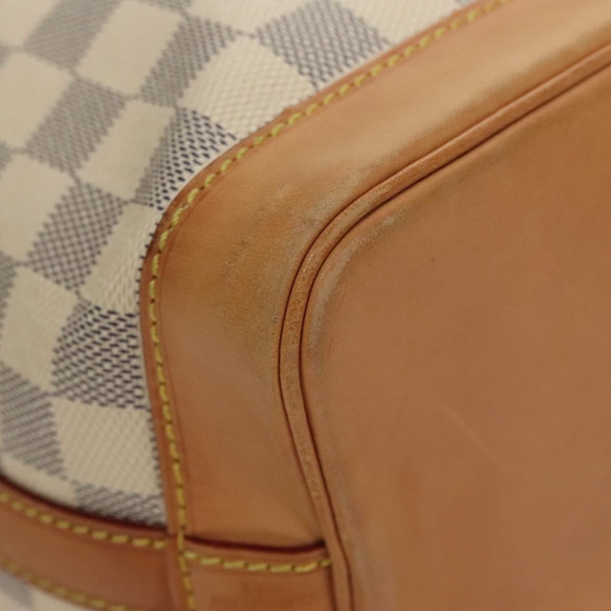 Louis Vuitton Noé White Canvas Shoulder Bag (Pre-Owned) Size ONE SIZE - 19 Thumbnail