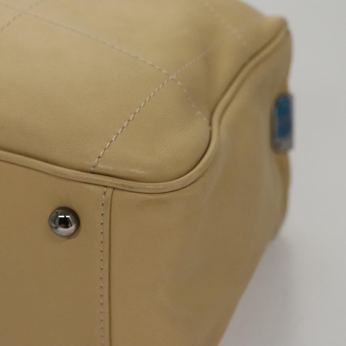 Chanel Chocolate Bar Beige Leather Handbag (Pre-Owned) Size ONE SIZE - 8 Thumbnail