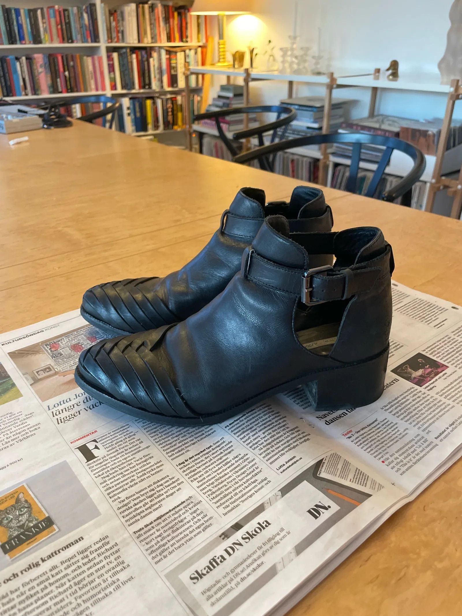 & Other Stories & Other Stories Boots Size US 9 / IT 39 - 2 Thumbnail