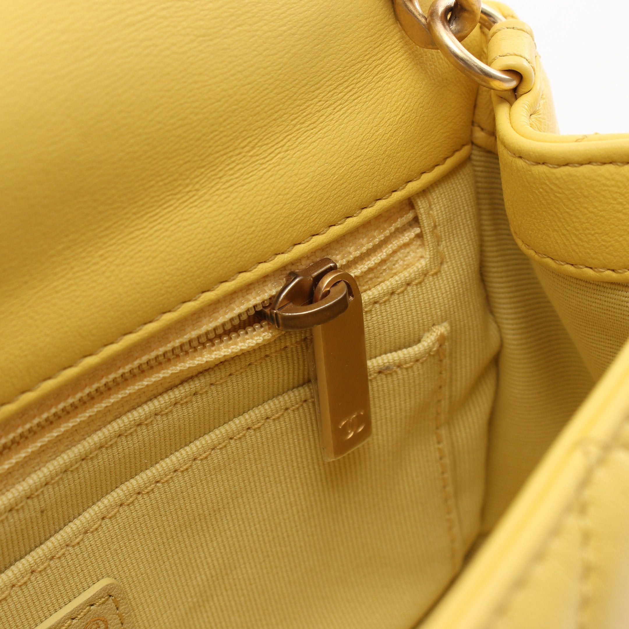 Chanel Chanel Matelasse Chain Shoulder Bag Lambskin Yellow Gold Hardware Size ONE SIZE - 10 Thumbnail