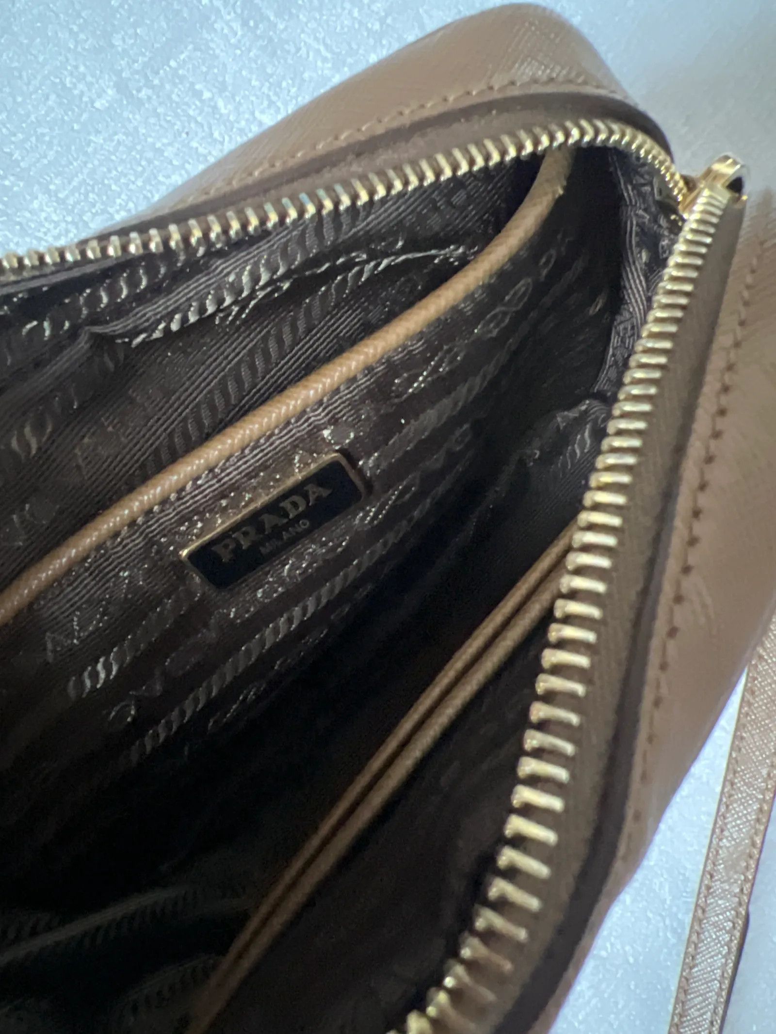 Prada Prada Bucket Bag Size ONE SIZE - 4 Thumbnail
