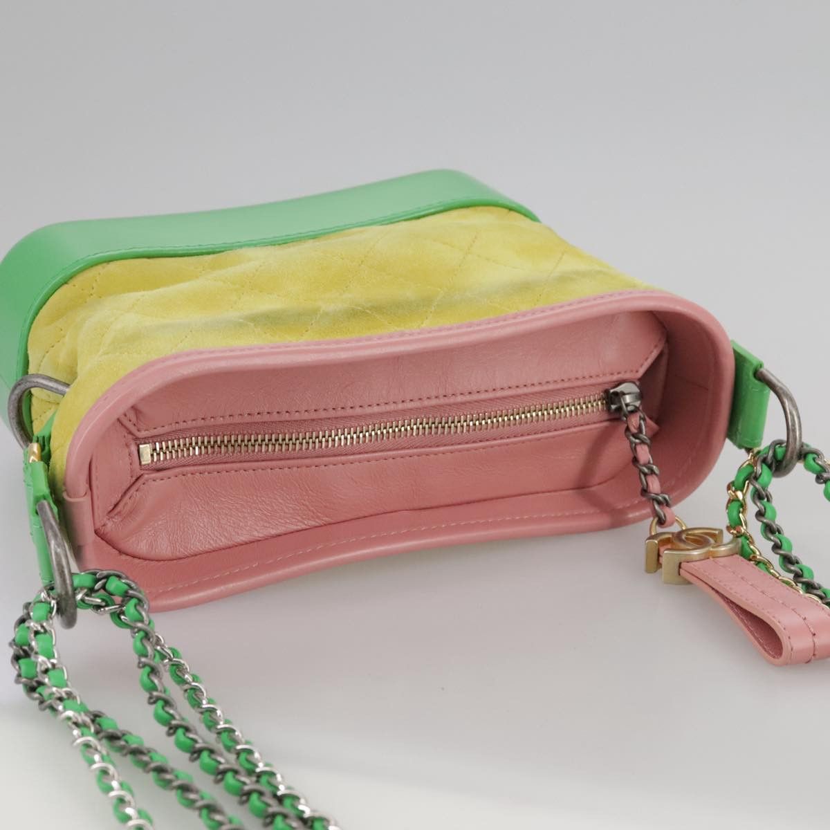 Chanel Gabrielle Yellow Suede Shoulder Bag (Pre-Owned) Size ONE SIZE - 18 Thumbnail