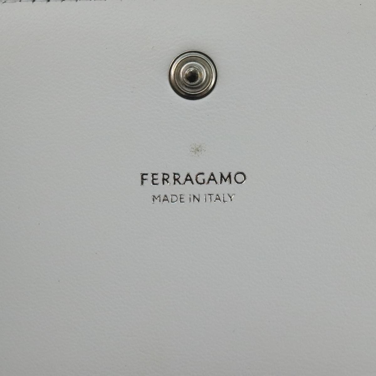 Salvatore Ferragamo White Leather Clutch Bag (Pre-Owned) Size ONE SIZE - 13 Thumbnail