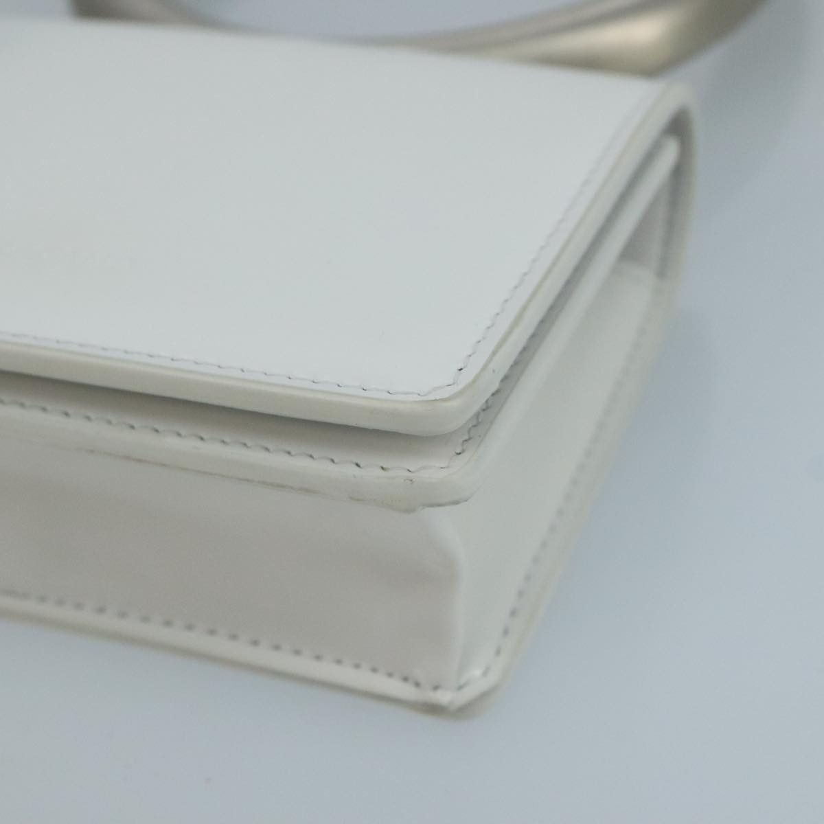 Salvatore Ferragamo White Leather Clutch Bag (Pre-Owned) Size ONE SIZE - 6 Thumbnail
