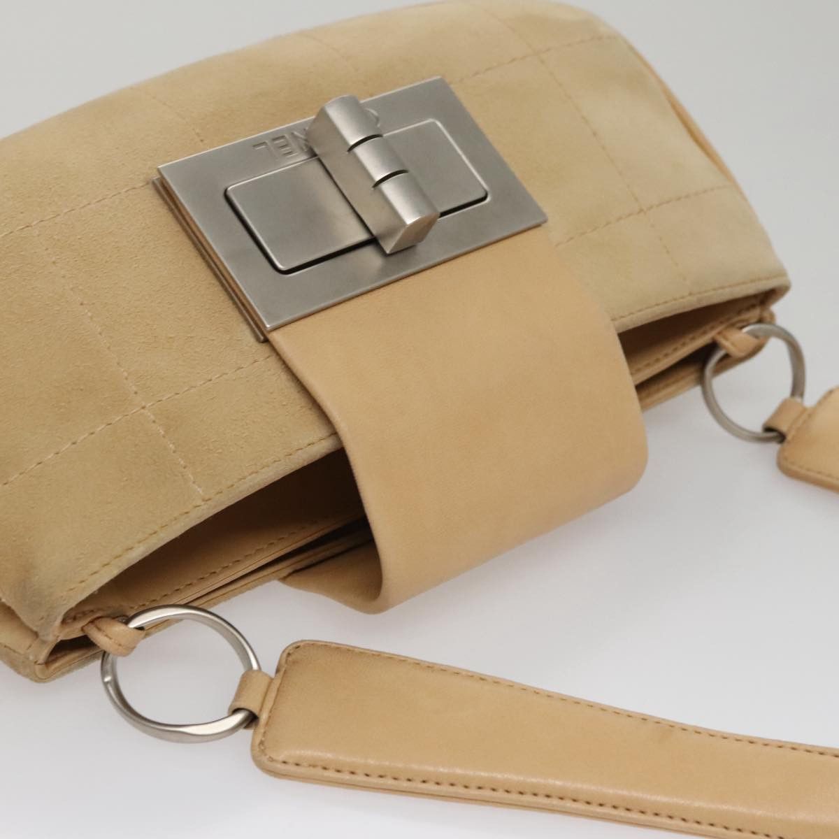 Chanel Chocolate Bar Beige Suede Shoulder Bag (Pre-Owned) Size ONE SIZE - 13 Thumbnail