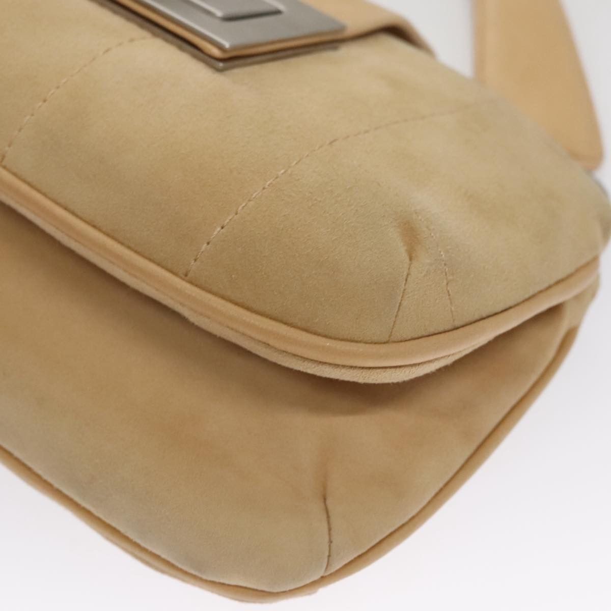 Chanel Chocolate Bar Beige Suede Shoulder Bag (Pre-Owned) Size ONE SIZE - 9 Thumbnail