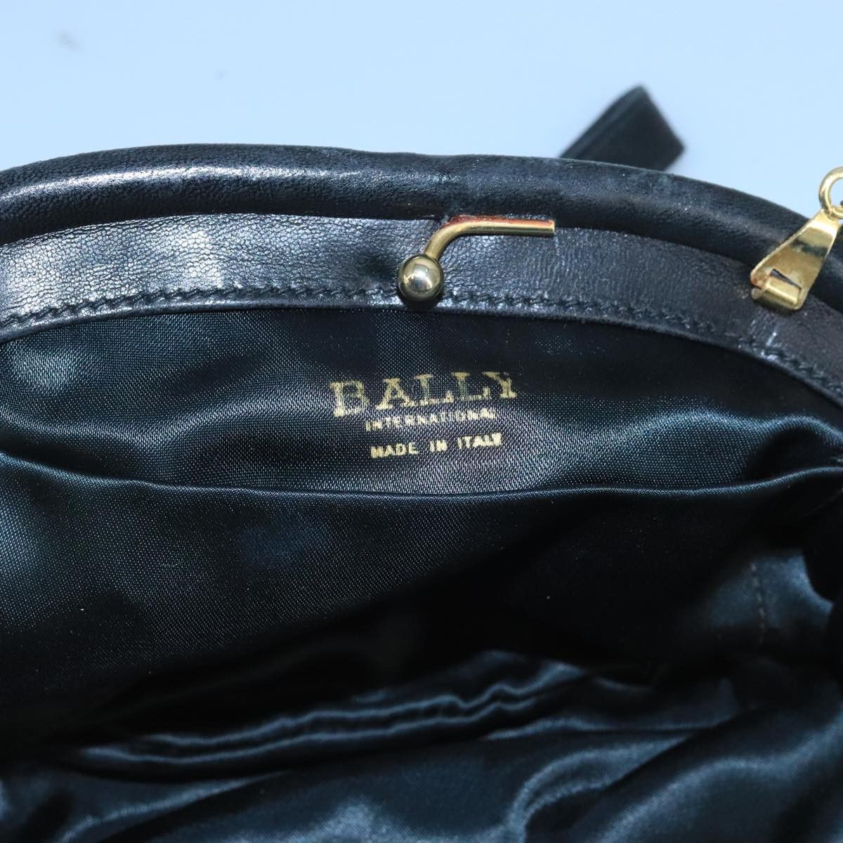 Bally Black Velvet Shoulder Bag (Pre-Owned) Size ONE SIZE - 12 Thumbnail