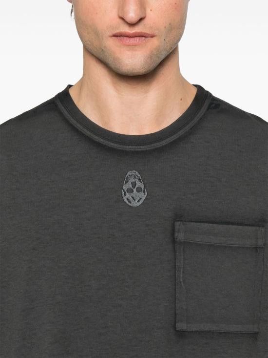 Alexander McQueen ALEXANDER MCQUEEN Men T-Shirts 815068 QTAC60548 Black Size US L / EU 52-54 / 3 - 4 Thumbnail