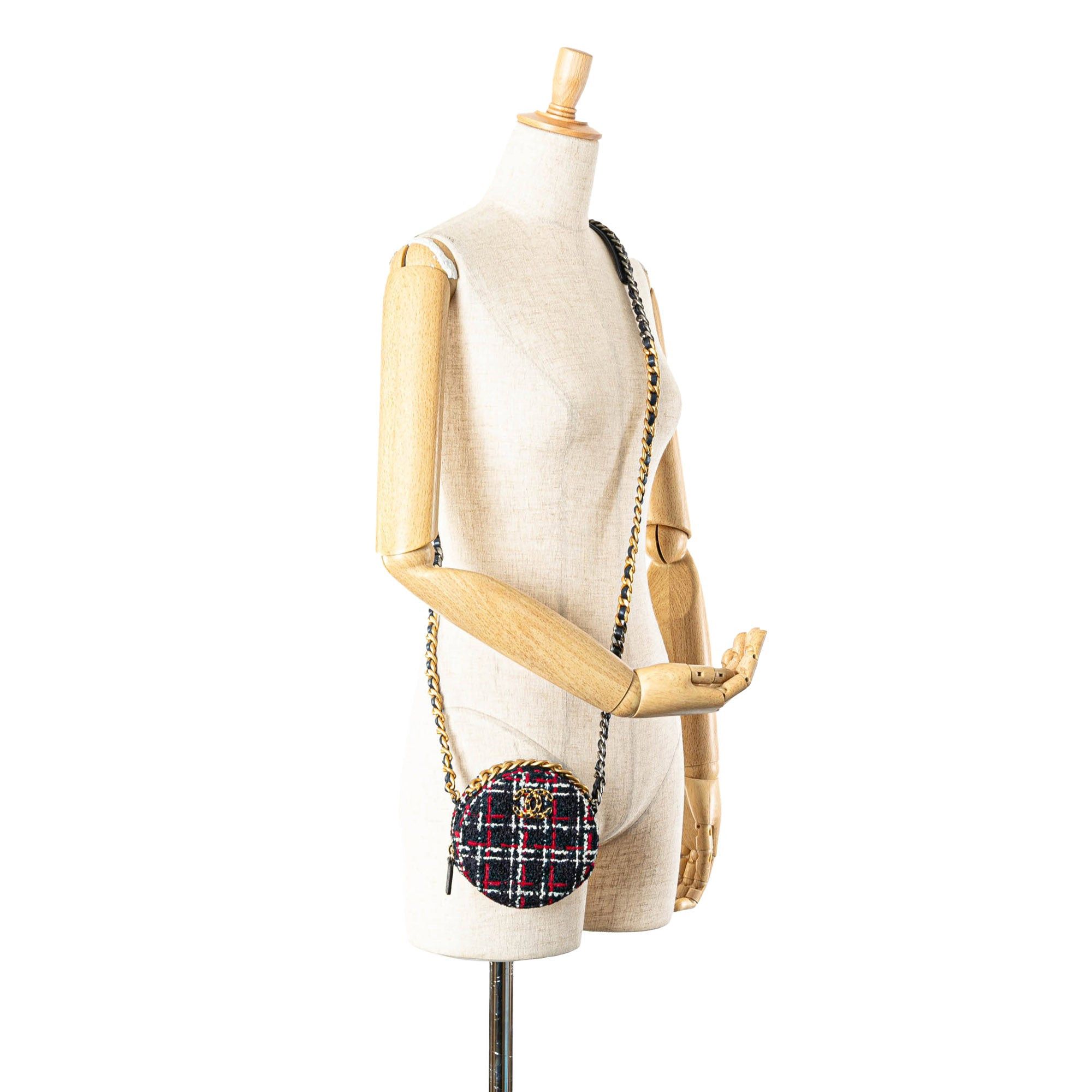 Chanel Chanel Tweed 19 Round Clutch with Chain Blue Size ONE SIZE - 11 Thumbnail