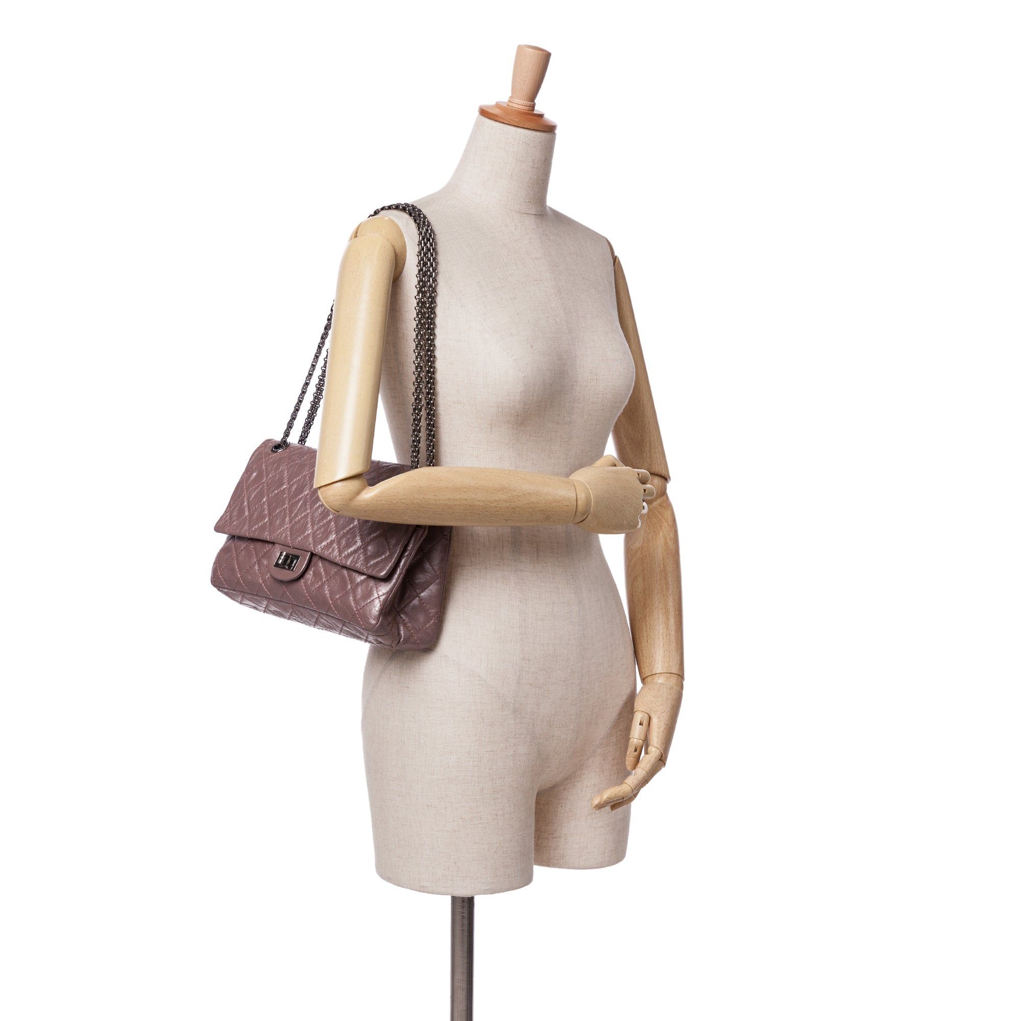 Chanel Chanel Reissue 2.55 Aged Metallic Calfskin Double Flap 226 Pink Size ONE SIZE - 10 Thumbnail