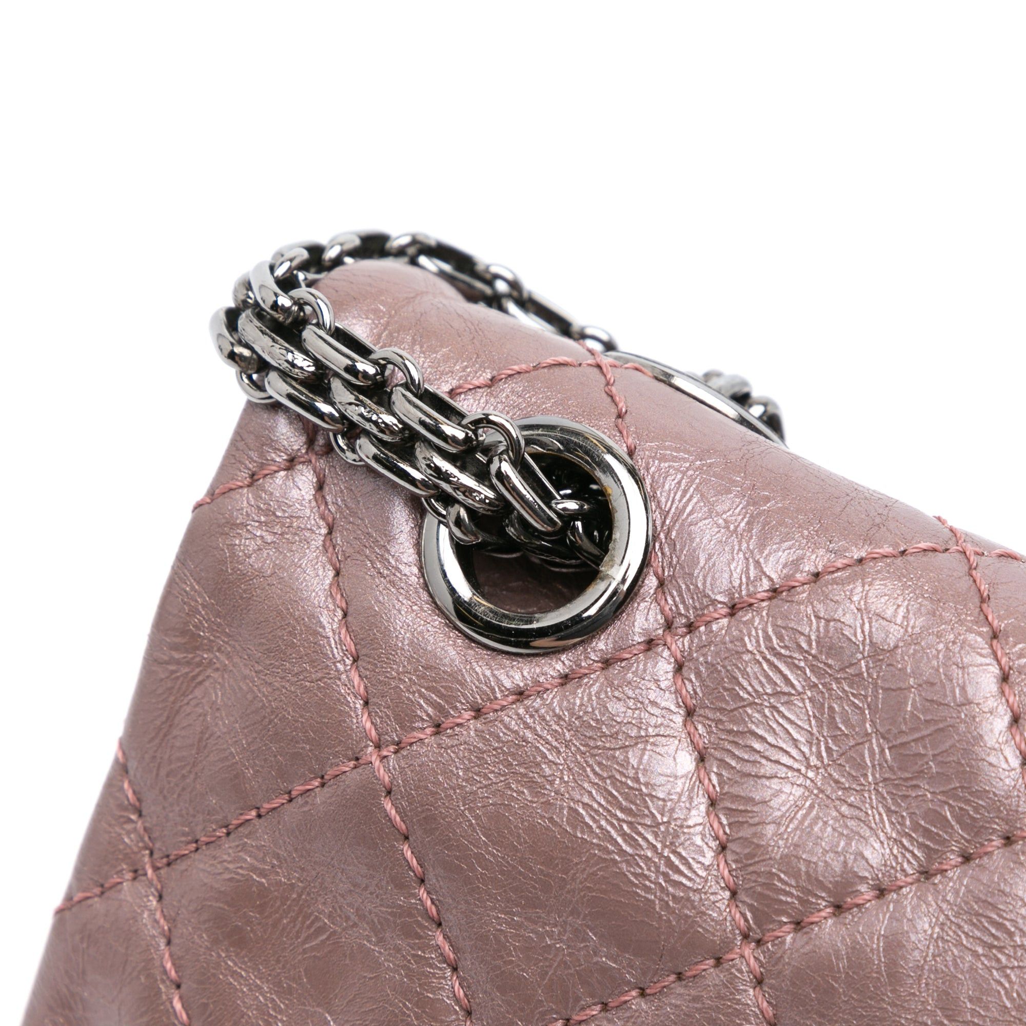 Chanel Chanel Reissue 2.55 Aged Metallic Calfskin Double Flap 226 Pink Size ONE SIZE - 9 Thumbnail