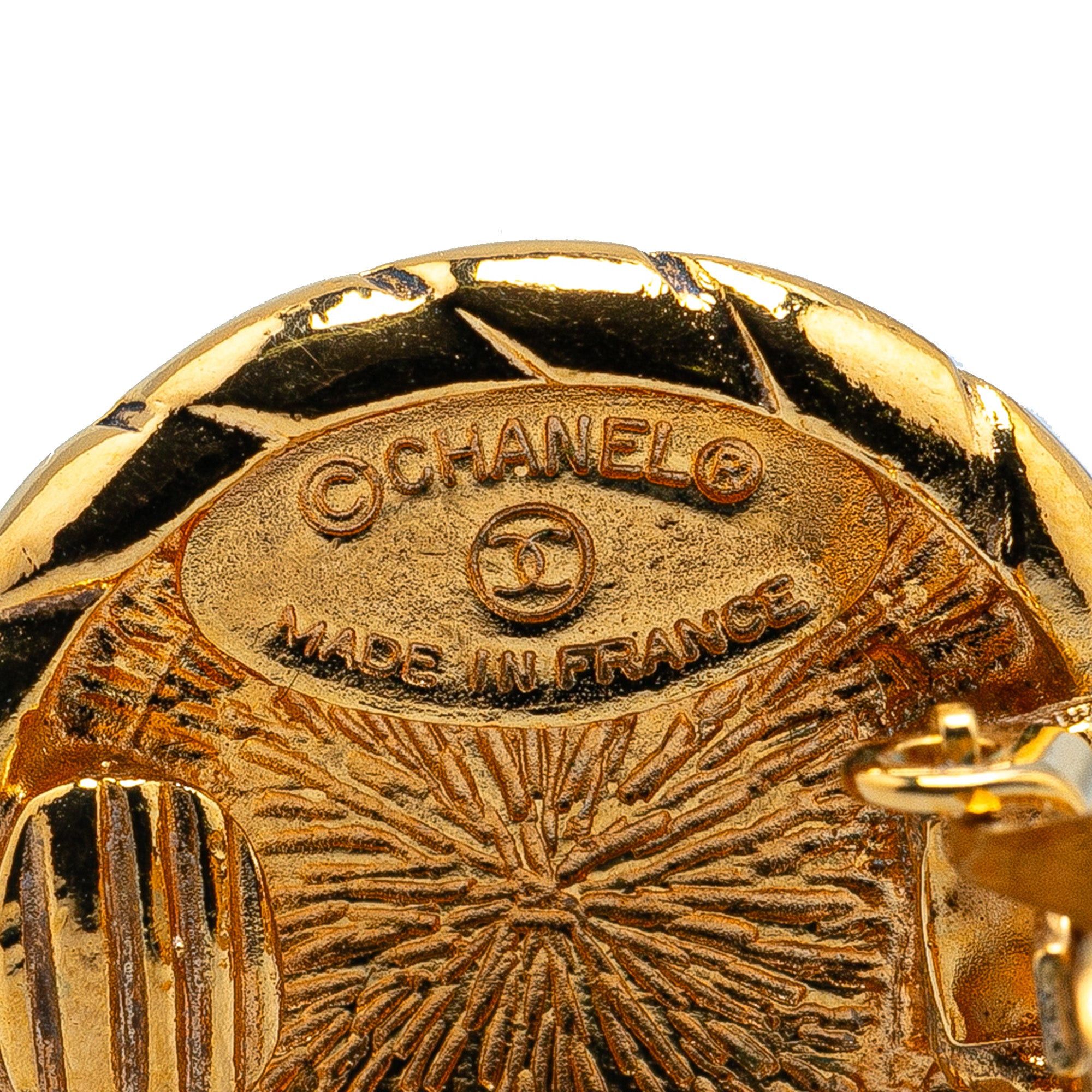 Chanel Chanel Gold Plated CC Round Clip On Earrings Gold Size ONE SIZE - 4 Thumbnail