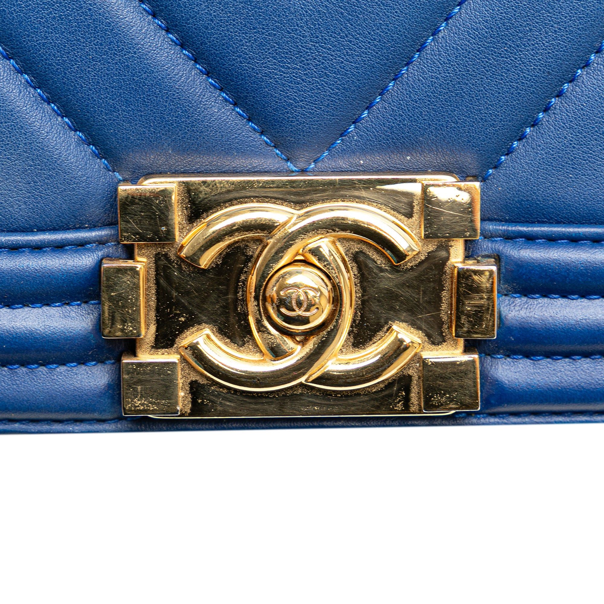 Chanel Chanel Small Chevron Lambskin Boy Flap Blue Size ONE SIZE - 7 Thumbnail