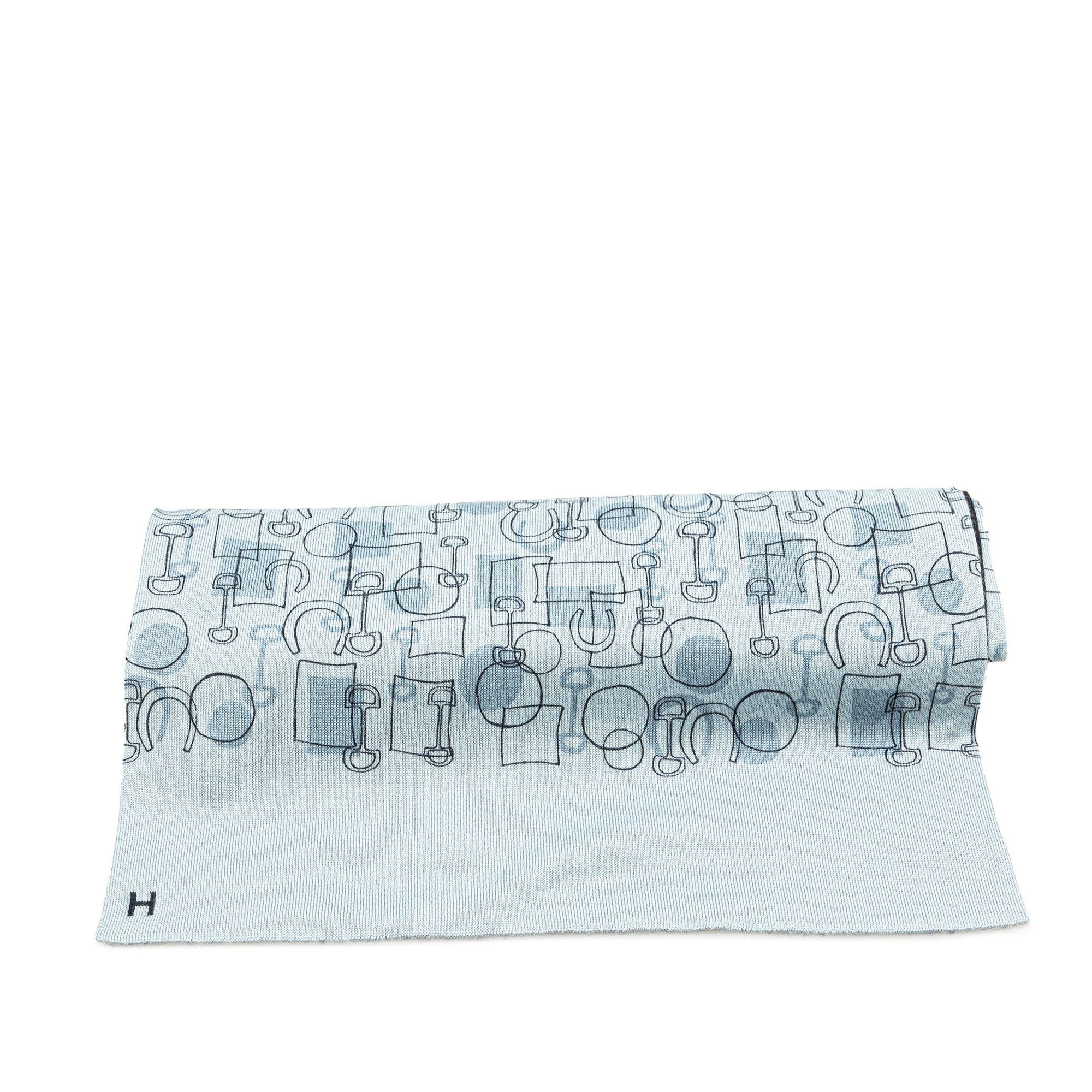 Hermes Hermès Printed Cashmere Silk Stole Scarf Blue Size ONE SIZE - 5 Thumbnail