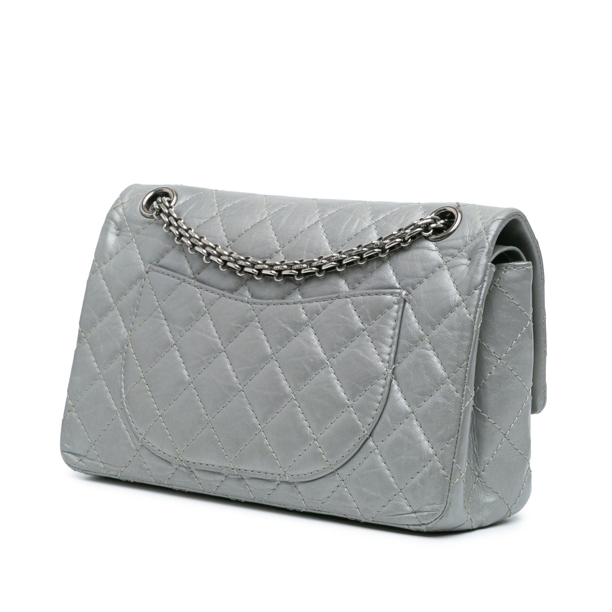 Chanel Chanel Reissue 2.55 Aged Calfskin Flap 225 Silver Size ONE SIZE - 2 Thumbnail