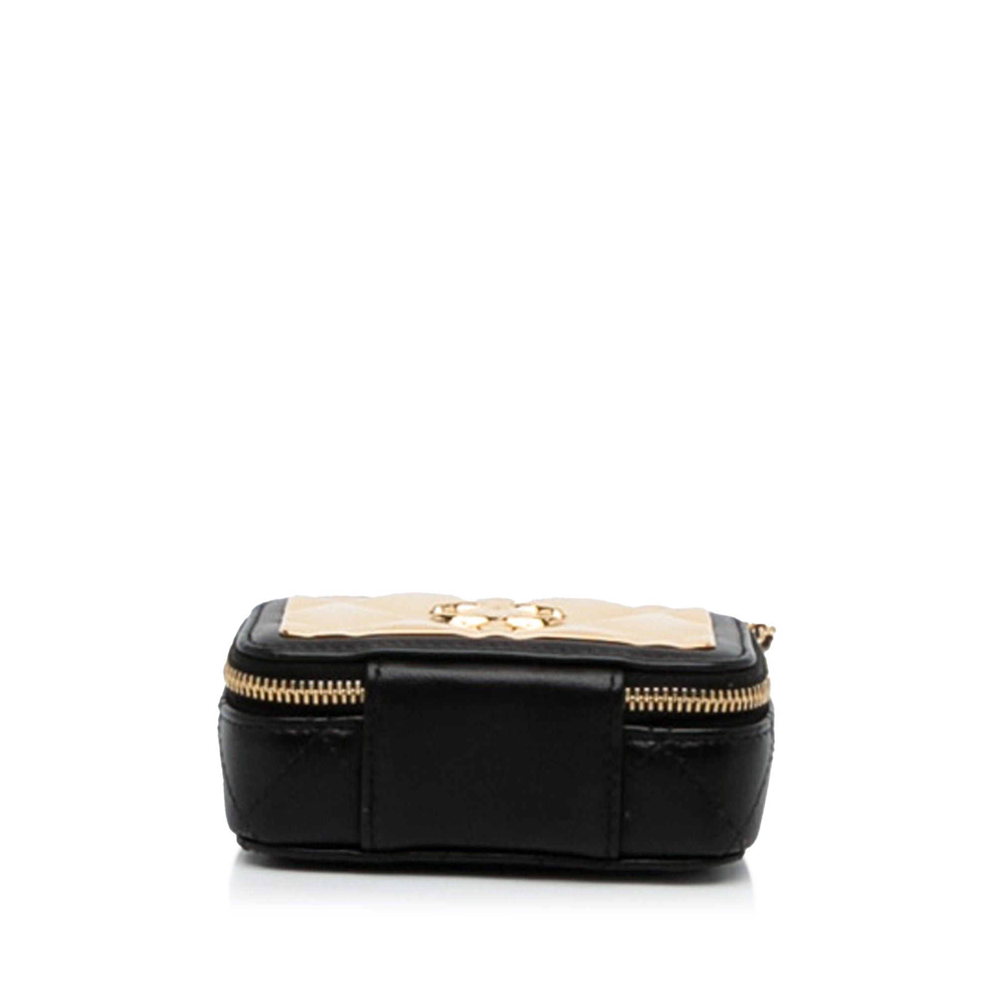 Chanel Chanel CC Quilted Golden Plate Vanity Crossbody Gold Size ONE SIZE - 5 Thumbnail