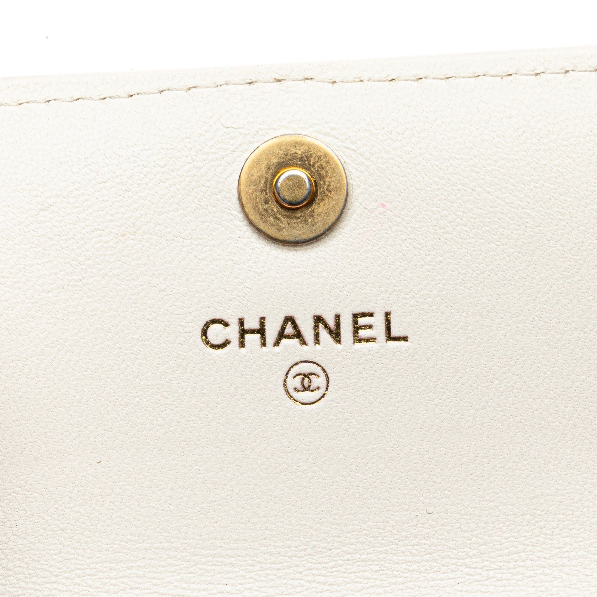 Chanel Chanel Quilted Lambskin Coco Love Card Holder On Chain White Size ONE SIZE - 9 Thumbnail