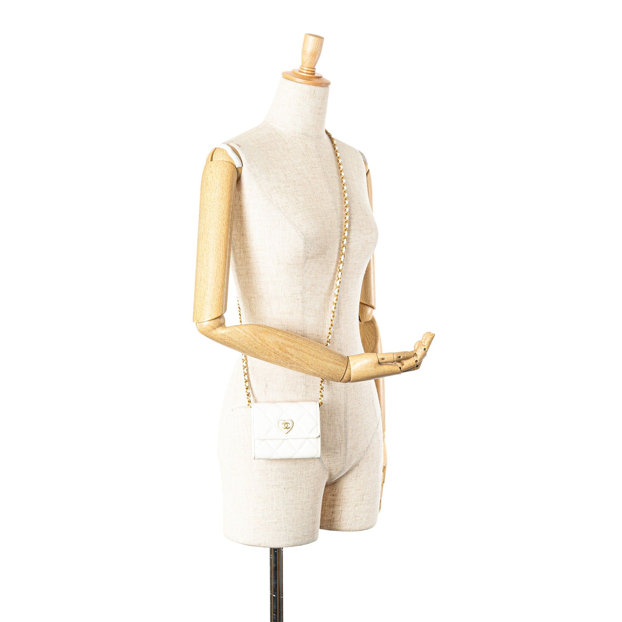 Chanel Chanel Quilted Lambskin Coco Love Card Holder On Chain White Size ONE SIZE - 12 Thumbnail